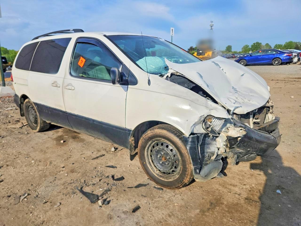 2002 Toyota Sienna Ce White vin: 4T3ZF19C62U437251