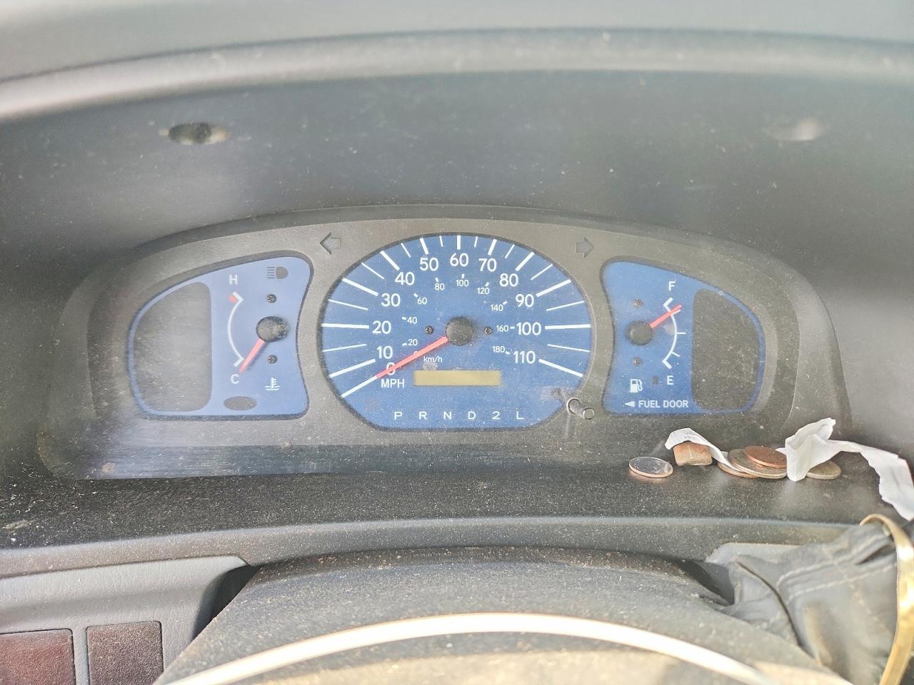 2002 Toyota Sienna Ce White vin: 4T3ZF19C62U437251