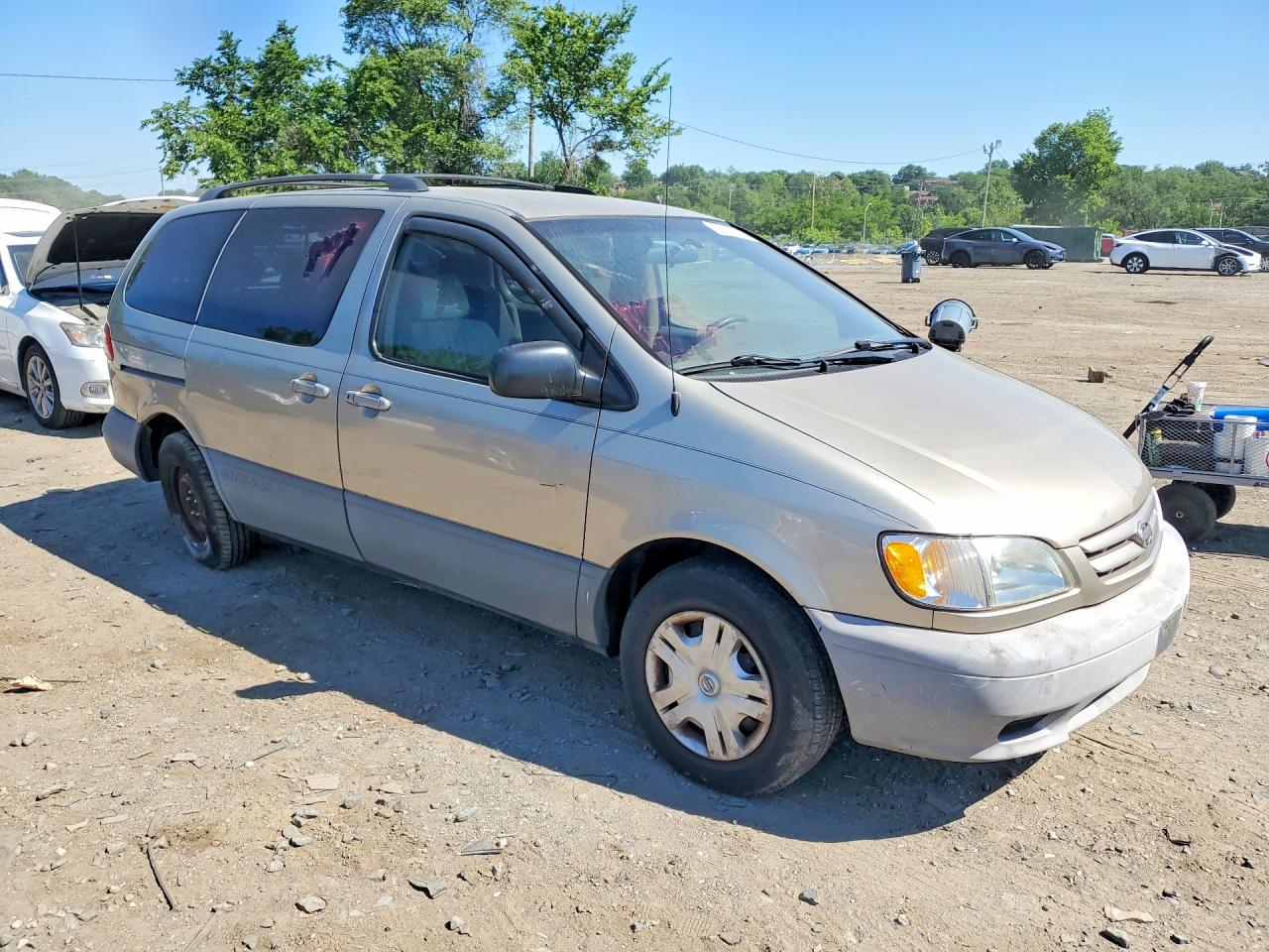 2002 Toyota Sienna Ce Gold vin: 4T3ZF19C62U506357