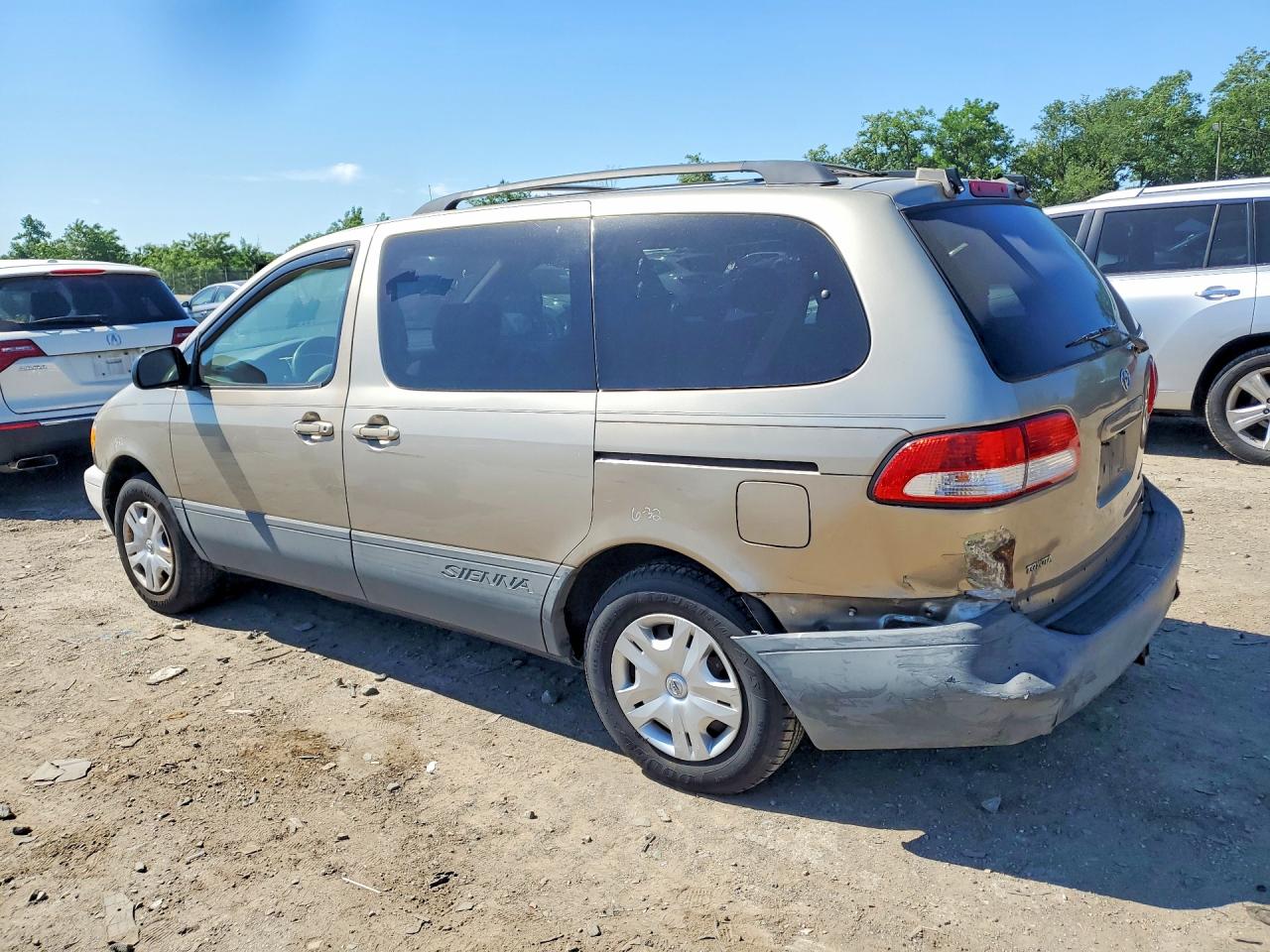 2002 Toyota Sienna Ce Gold vin: 4T3ZF19C62U506357