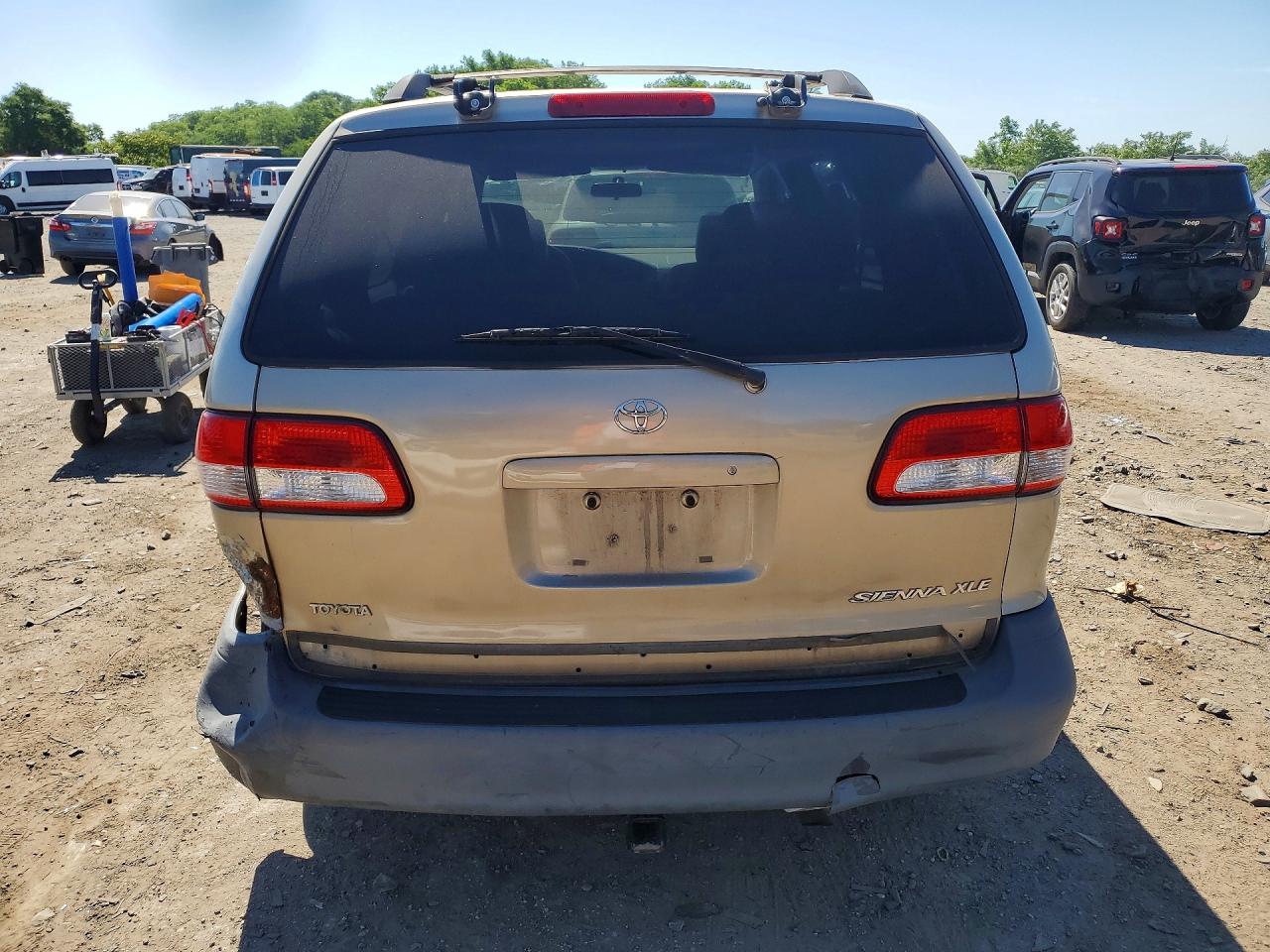 2002 Toyota Sienna Ce Gold vin: 4T3ZF19C62U506357
