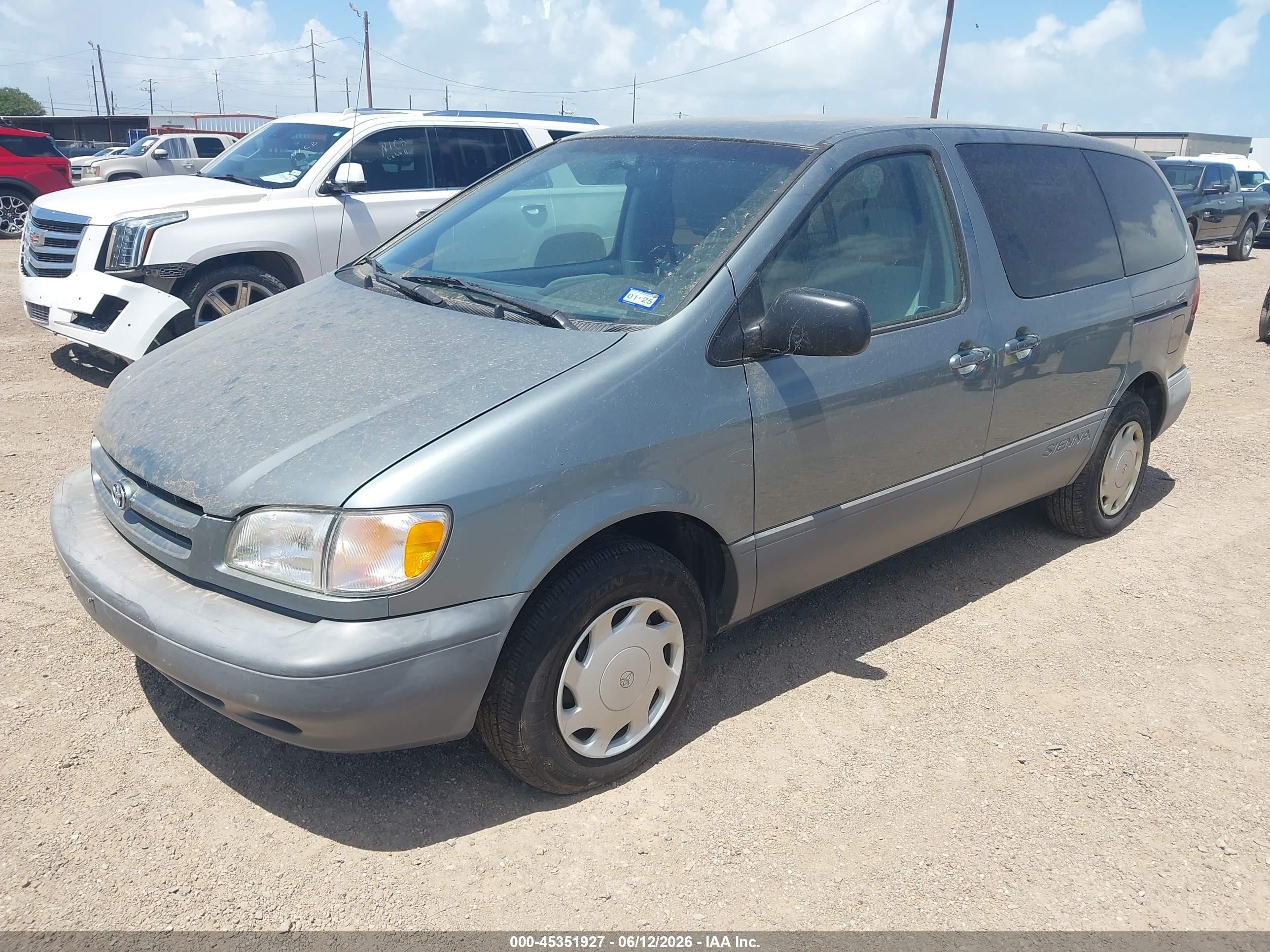 2000 Toyota Sienna Ce Синий vin: 4T3ZF19C6YU247183