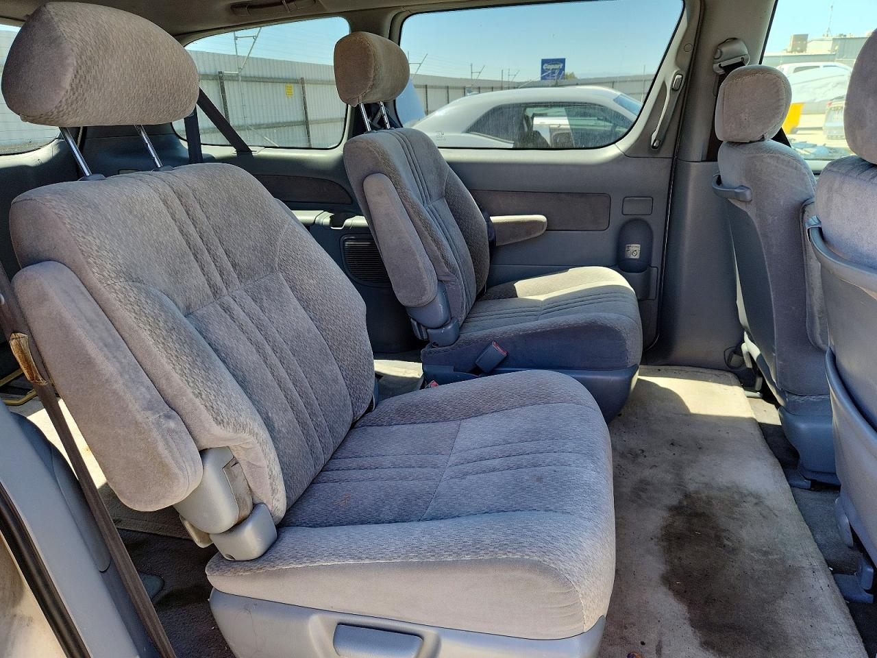 2003 Toyota Sienna Ce White vin: 4T3ZF19C73U526490