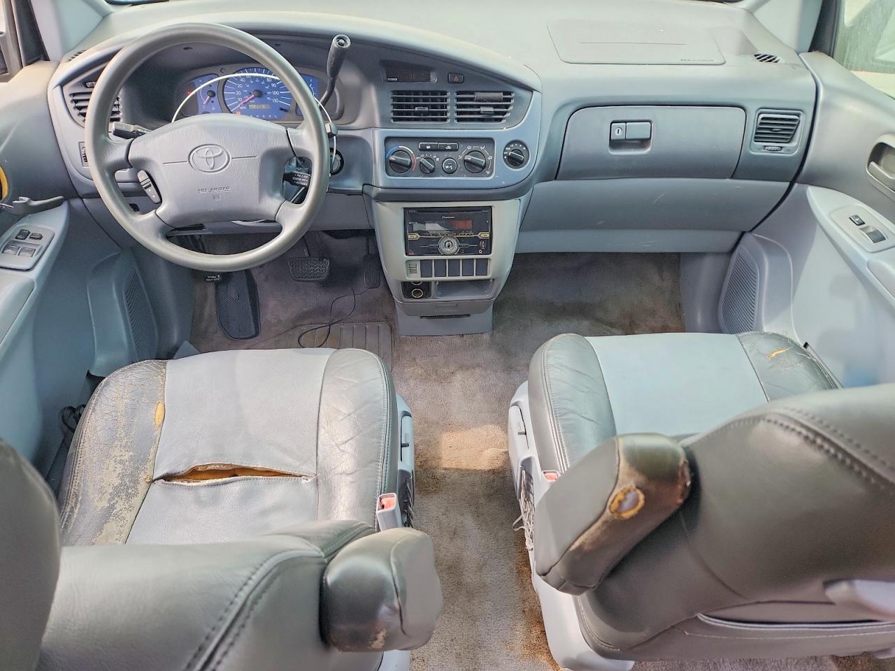 2003 Toyota Sienna Ce Silver vin: 4T3ZF19C73U553544