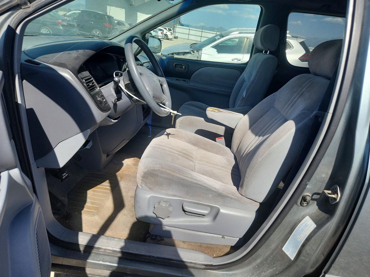 2000 Toyota Sienna Ce Charcoal vin: 4T3ZF19C7YU319623