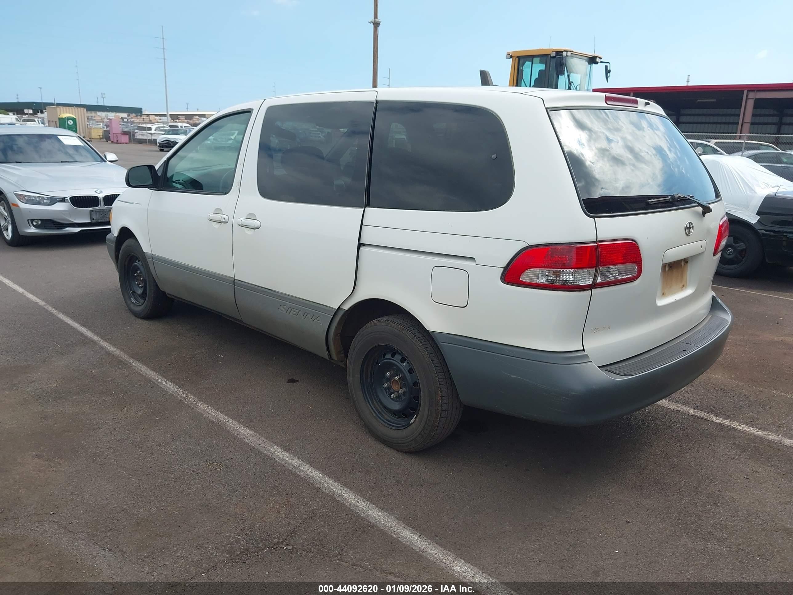 2001 Toyota Sienna Ce White vin: 4T3ZF19C81U371591