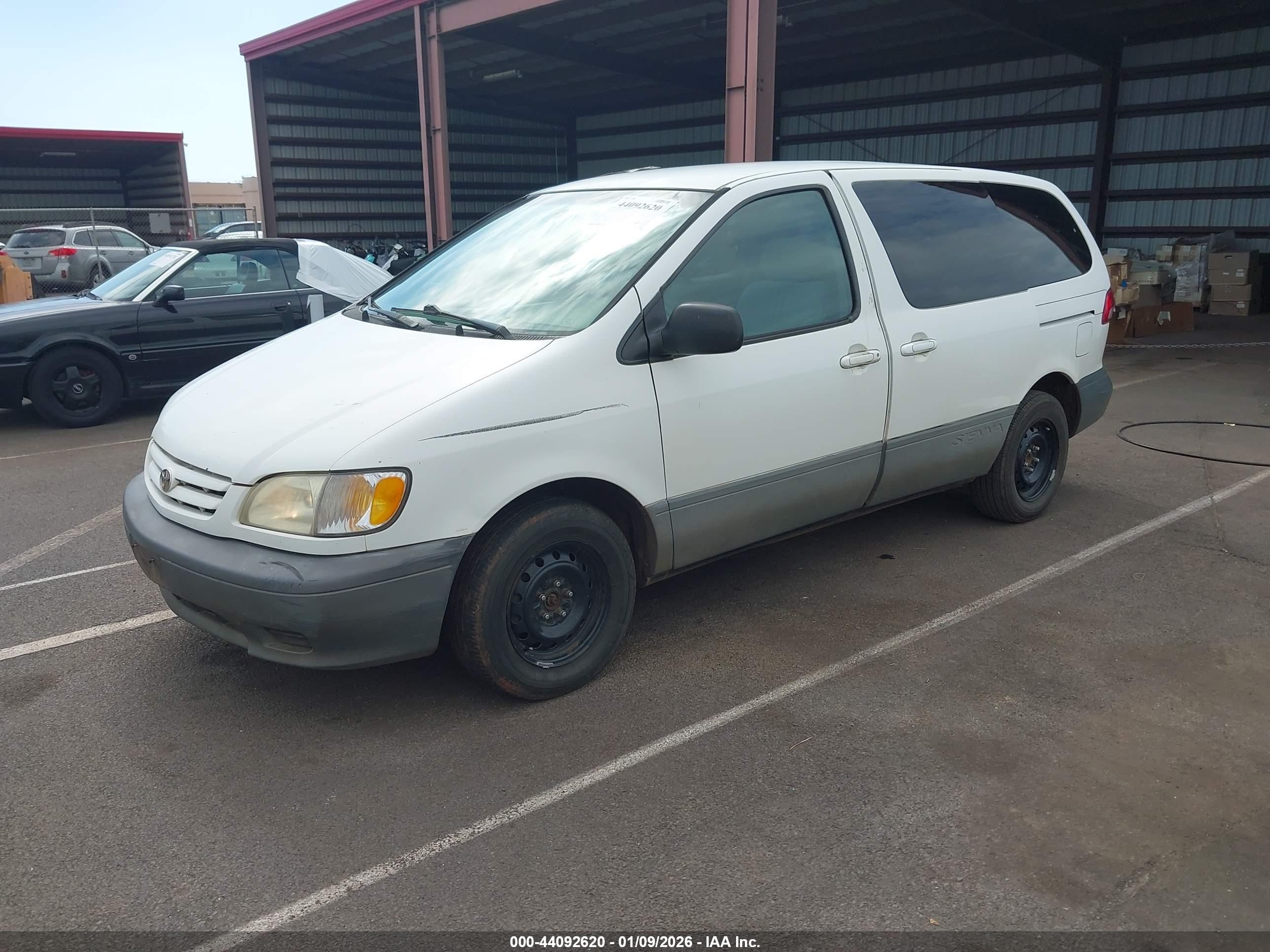 2001 Toyota Sienna Ce White vin: 4T3ZF19C81U371591