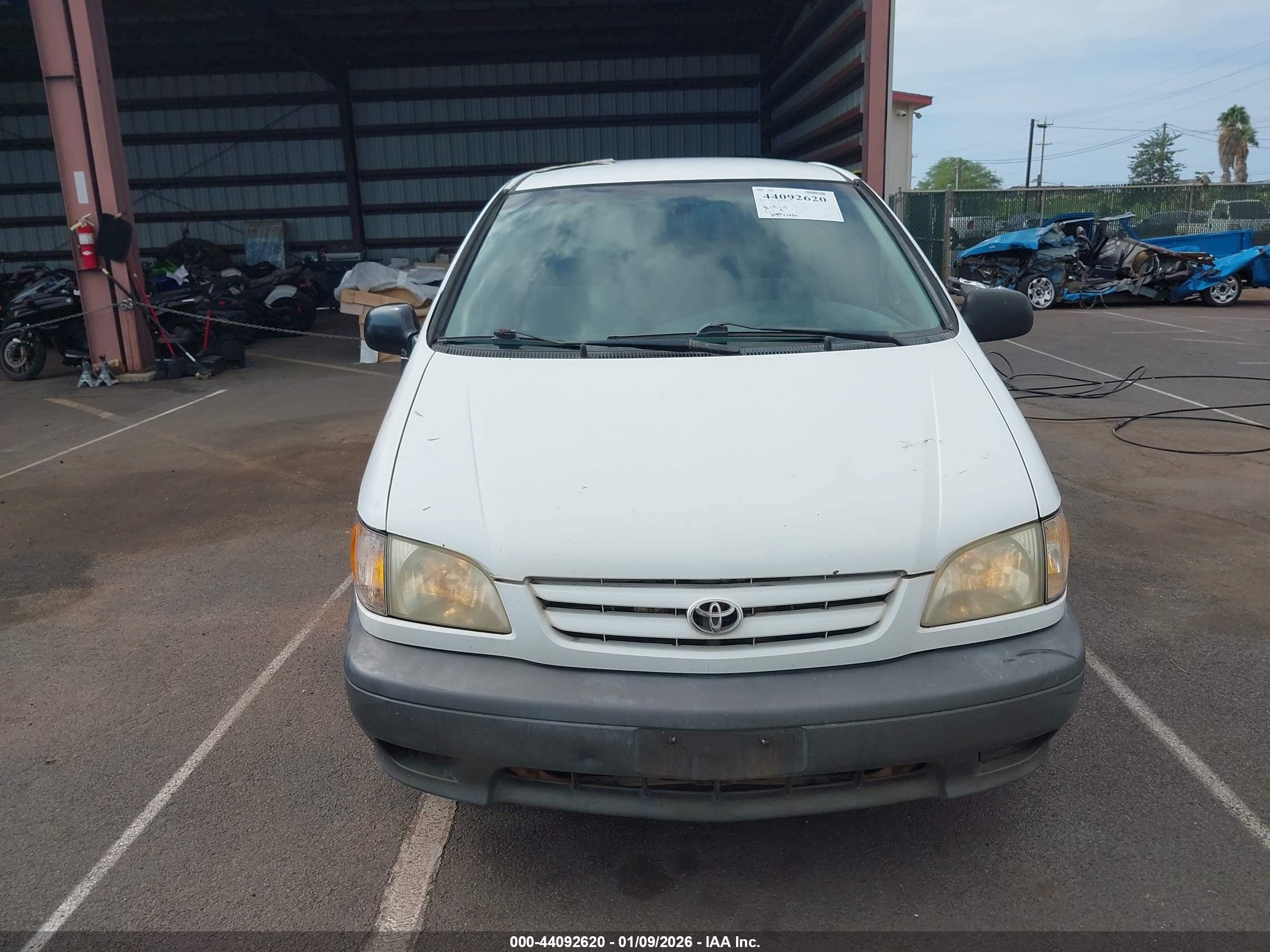 2001 Toyota Sienna Ce White vin: 4T3ZF19C81U371591