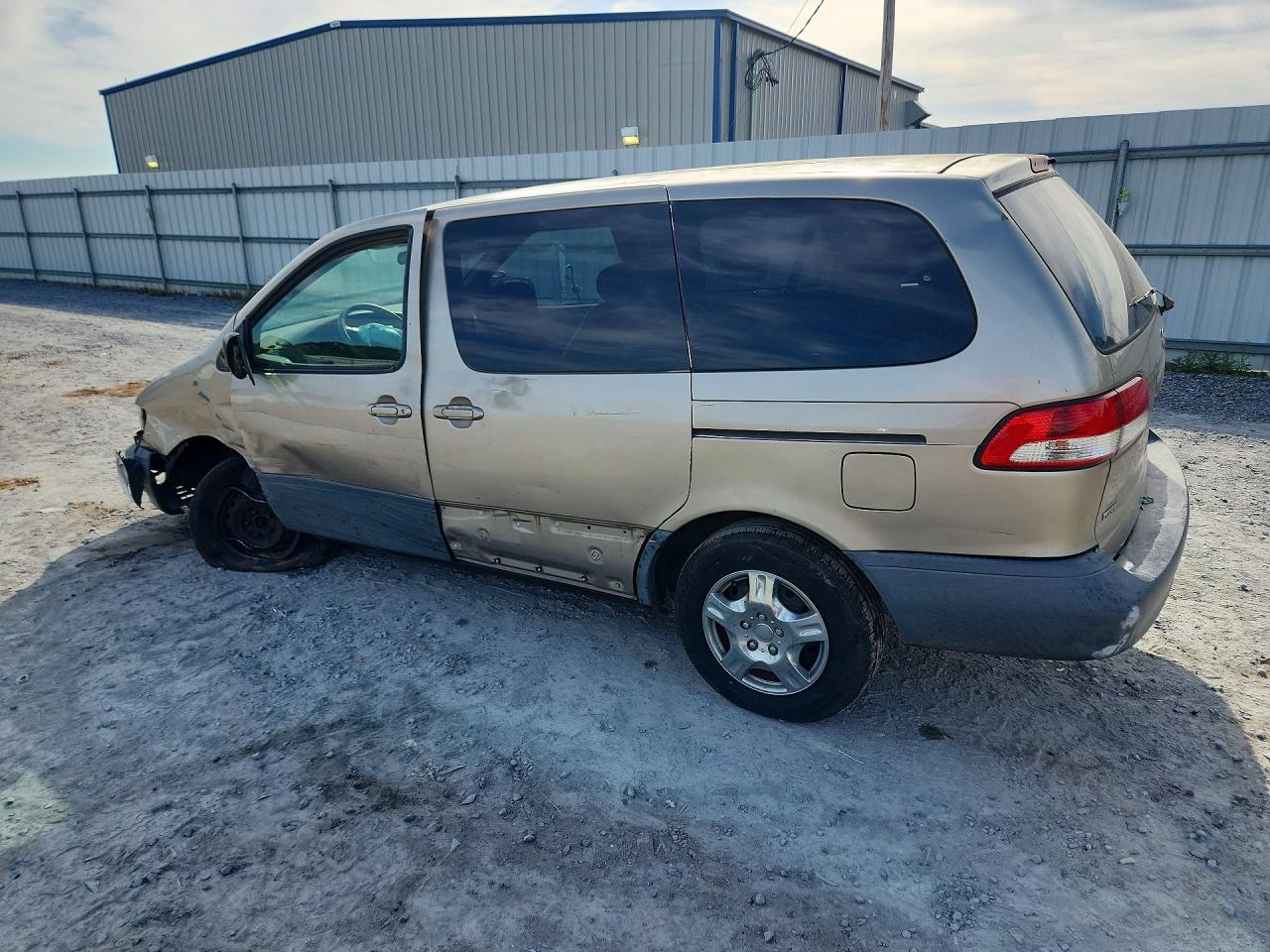 2001 Toyota Sienna Ce Tan vin: 4T3ZF19C81U379092