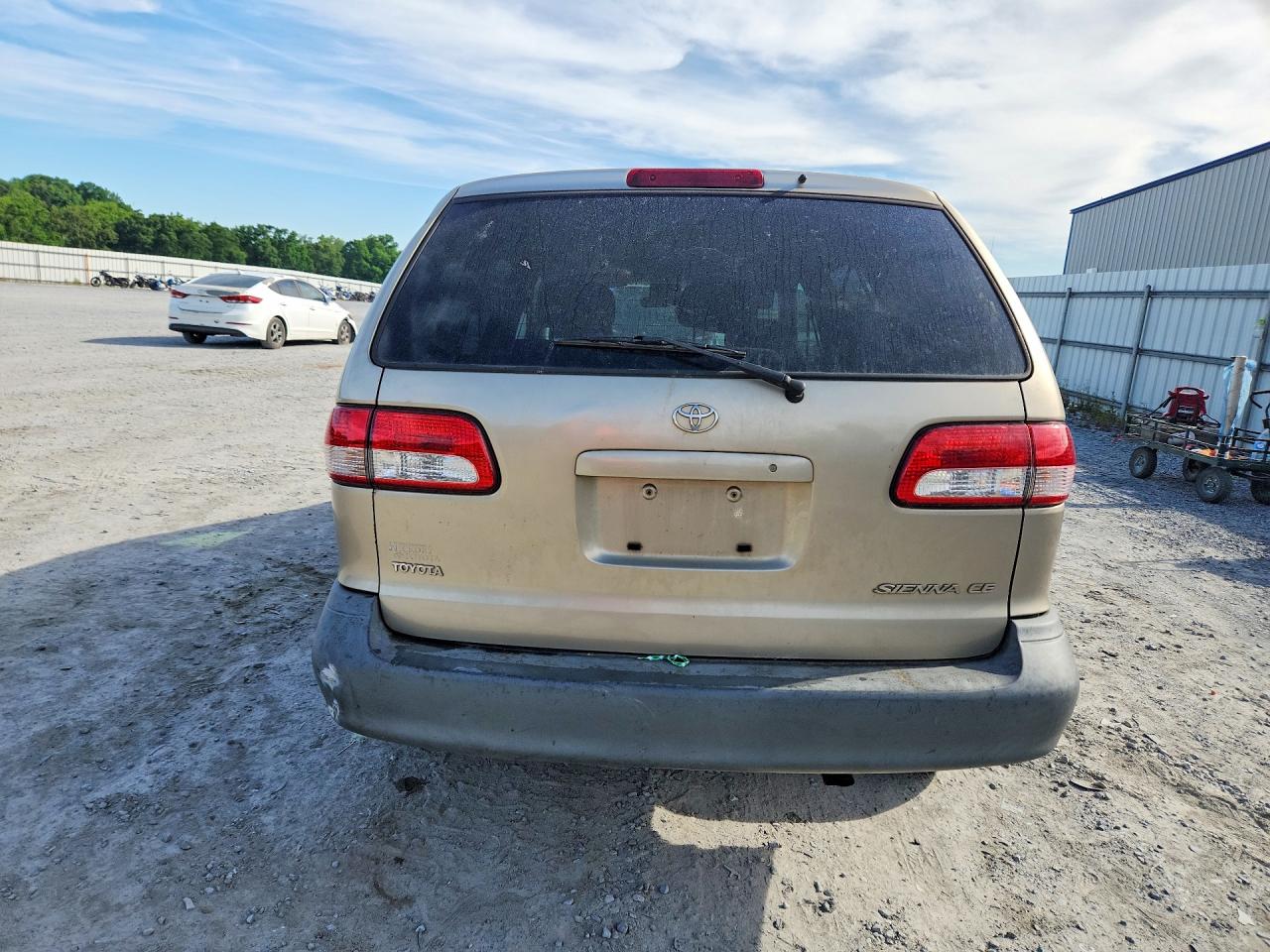 2001 Toyota Sienna Ce Tan vin: 4T3ZF19C81U379092