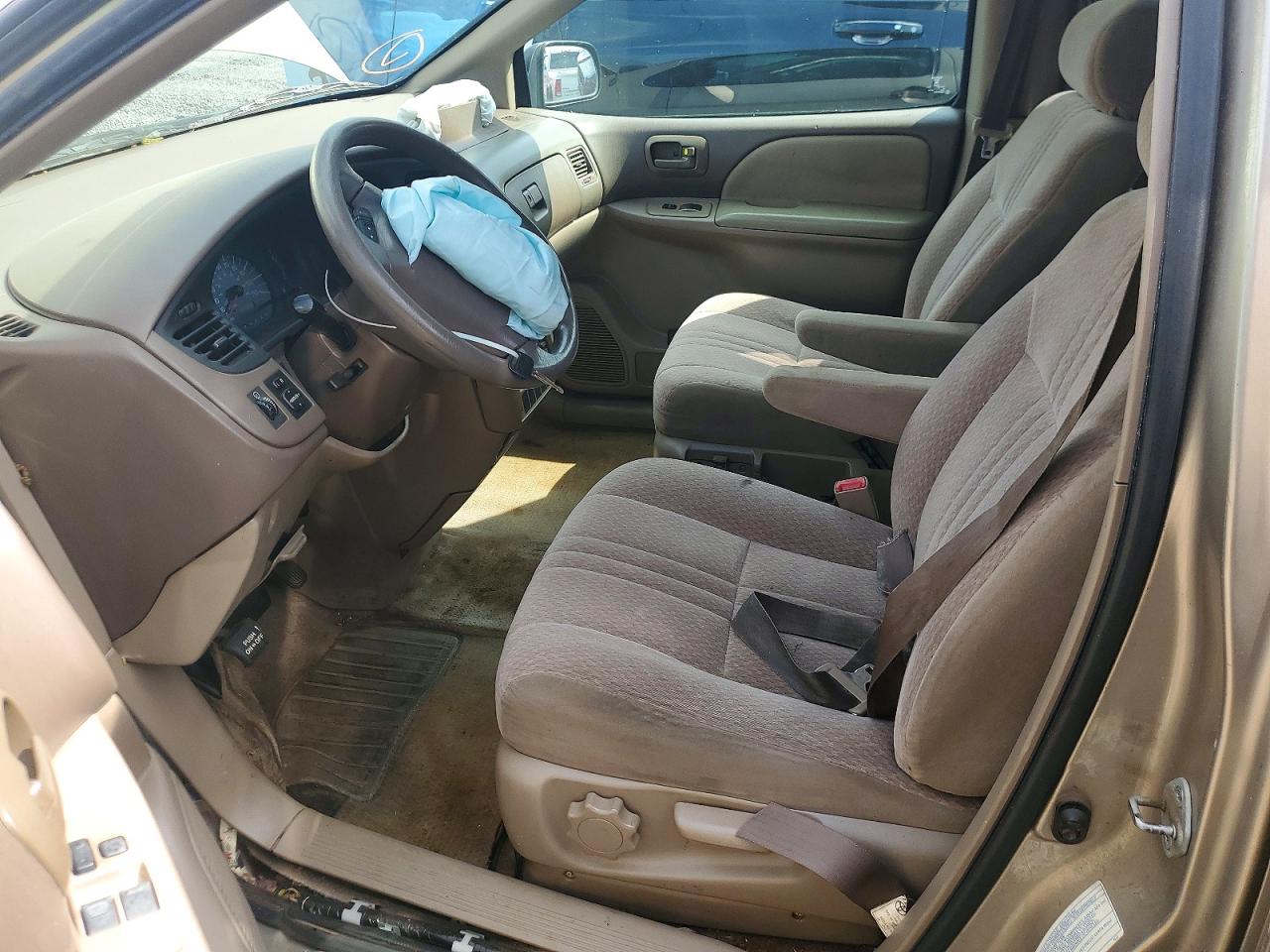 2001 Toyota Sienna Ce Tan vin: 4T3ZF19C81U379092