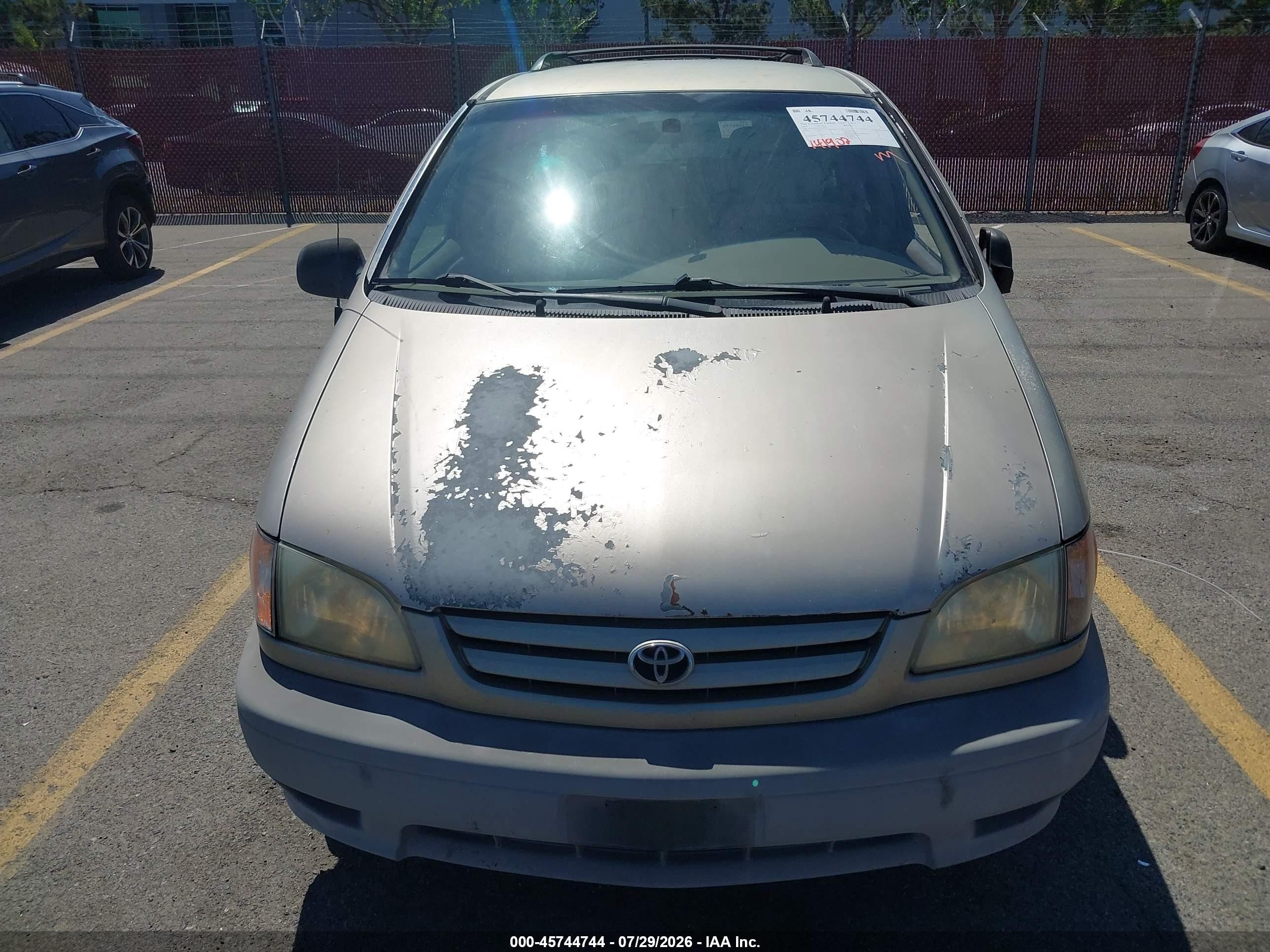 2003 Toyota Sienna Ce Золотой vin: 4T3ZF19C83U539295
