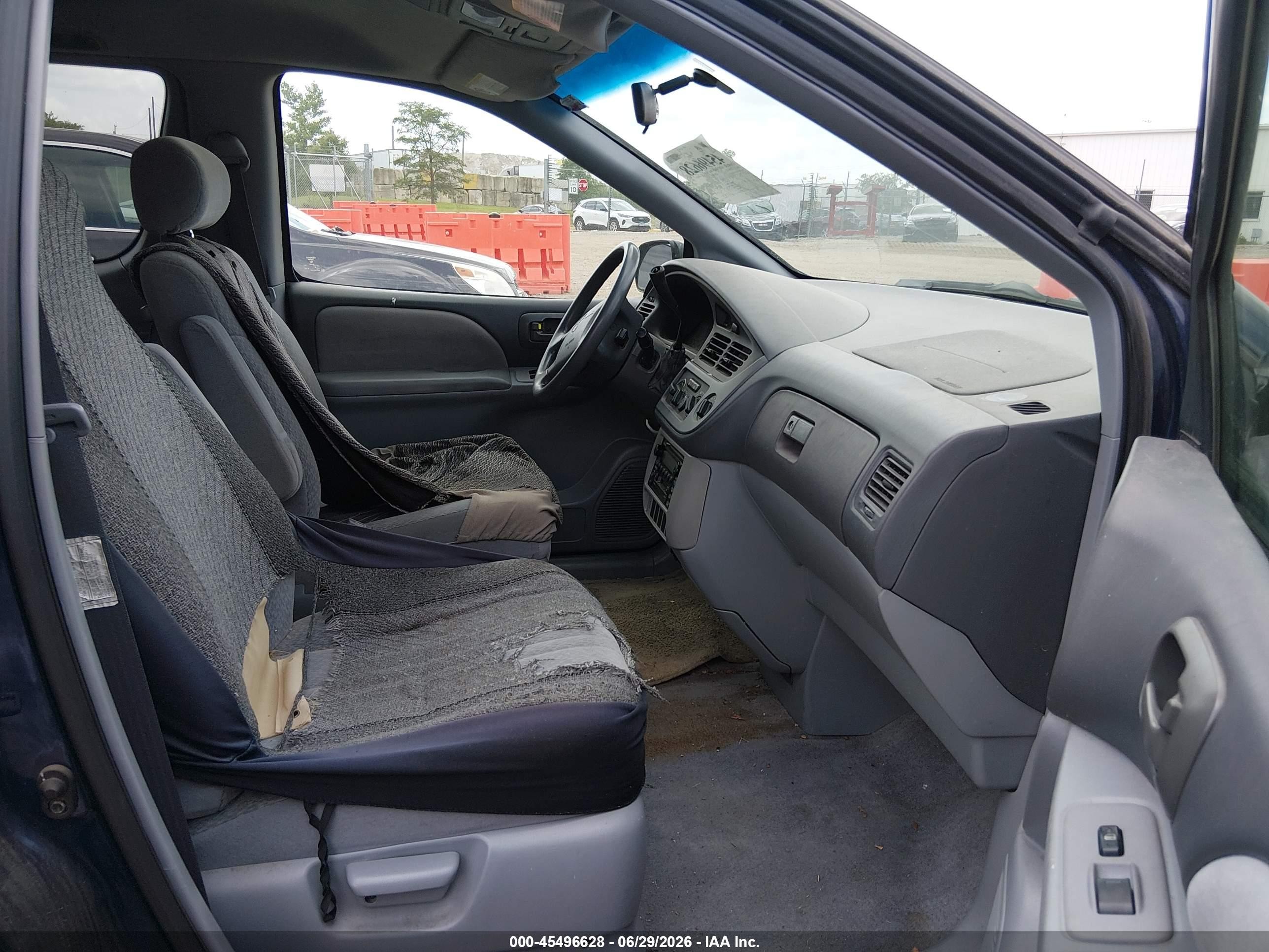 2001 Toyota Sienna Ce Blue vin: 4T3ZF19CX1U401710