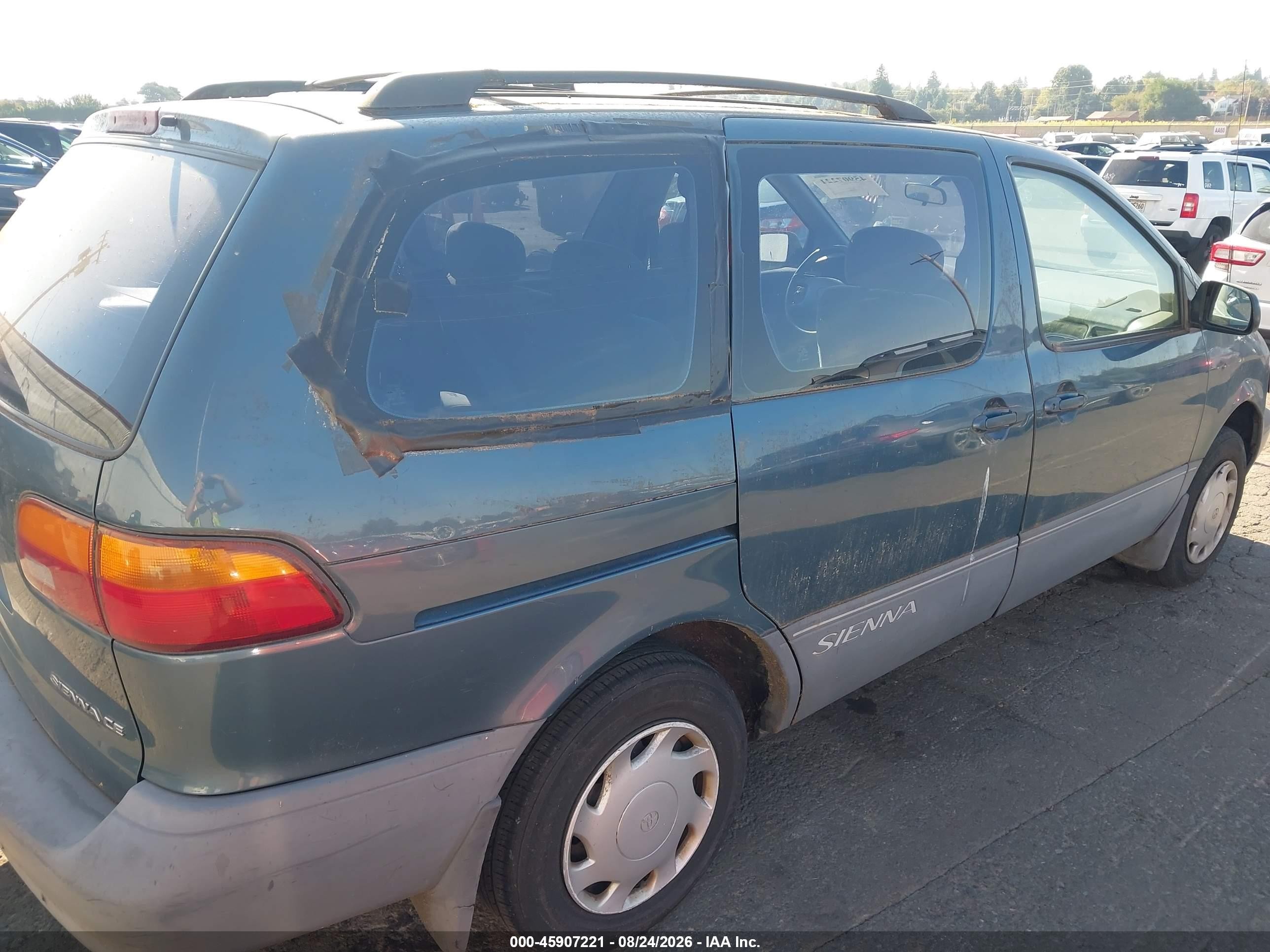 2000 Toyota Sienna Ce Зеленый vin: 4T3ZF19CXYU202862