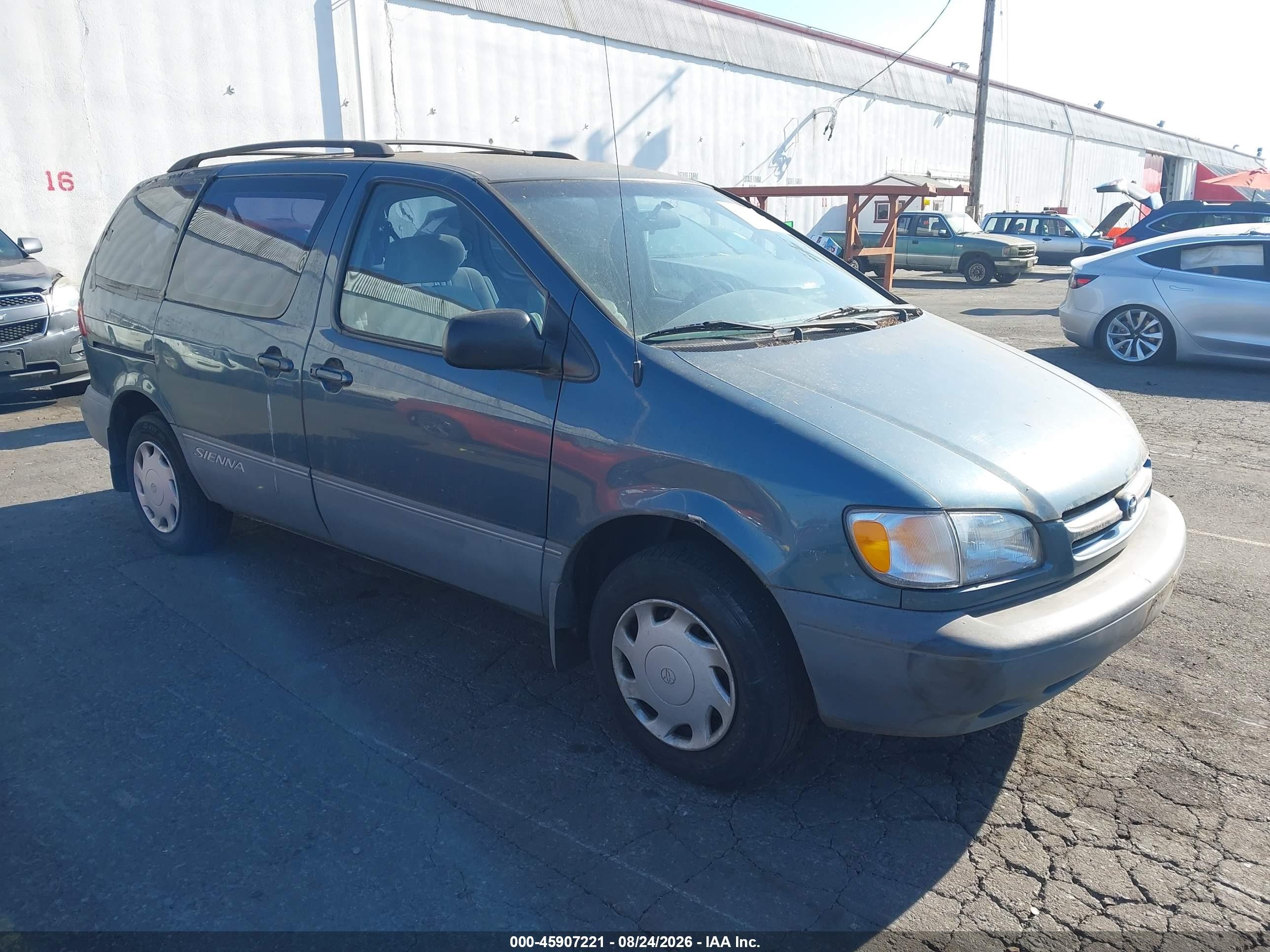 2000 Toyota Sienna Ce Green vin: 4T3ZF19CXYU202862