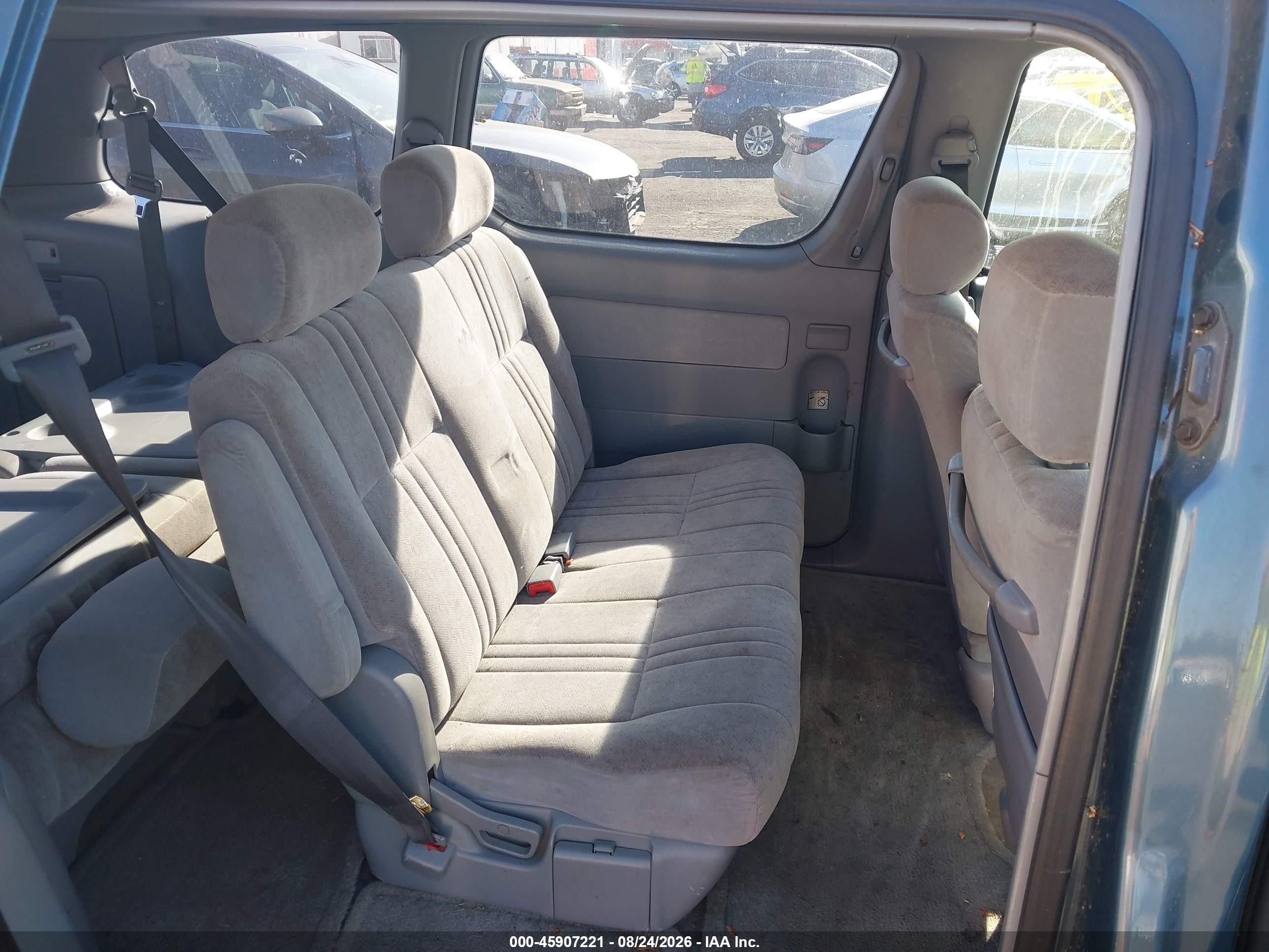 2000 Toyota Sienna Ce Зеленый vin: 4T3ZF19CXYU202862