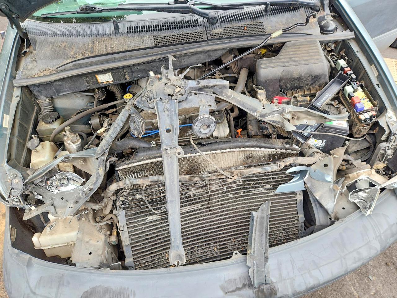 2000 Toyota Sienna Ce Серый vin: 4T3ZF19CXYU232248