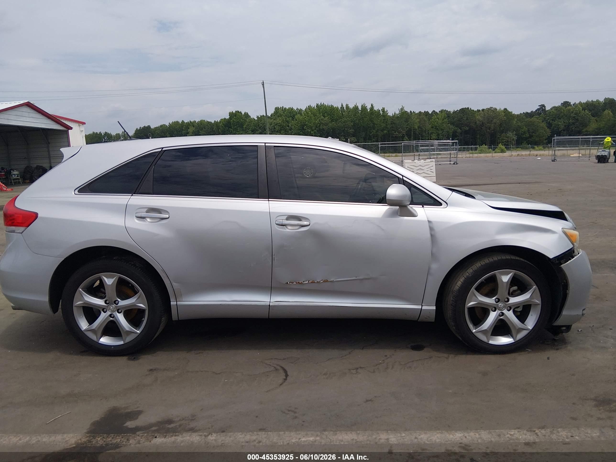 2009 Toyota Venza Base V6 Silver vin: 4T3ZK11A09U016142