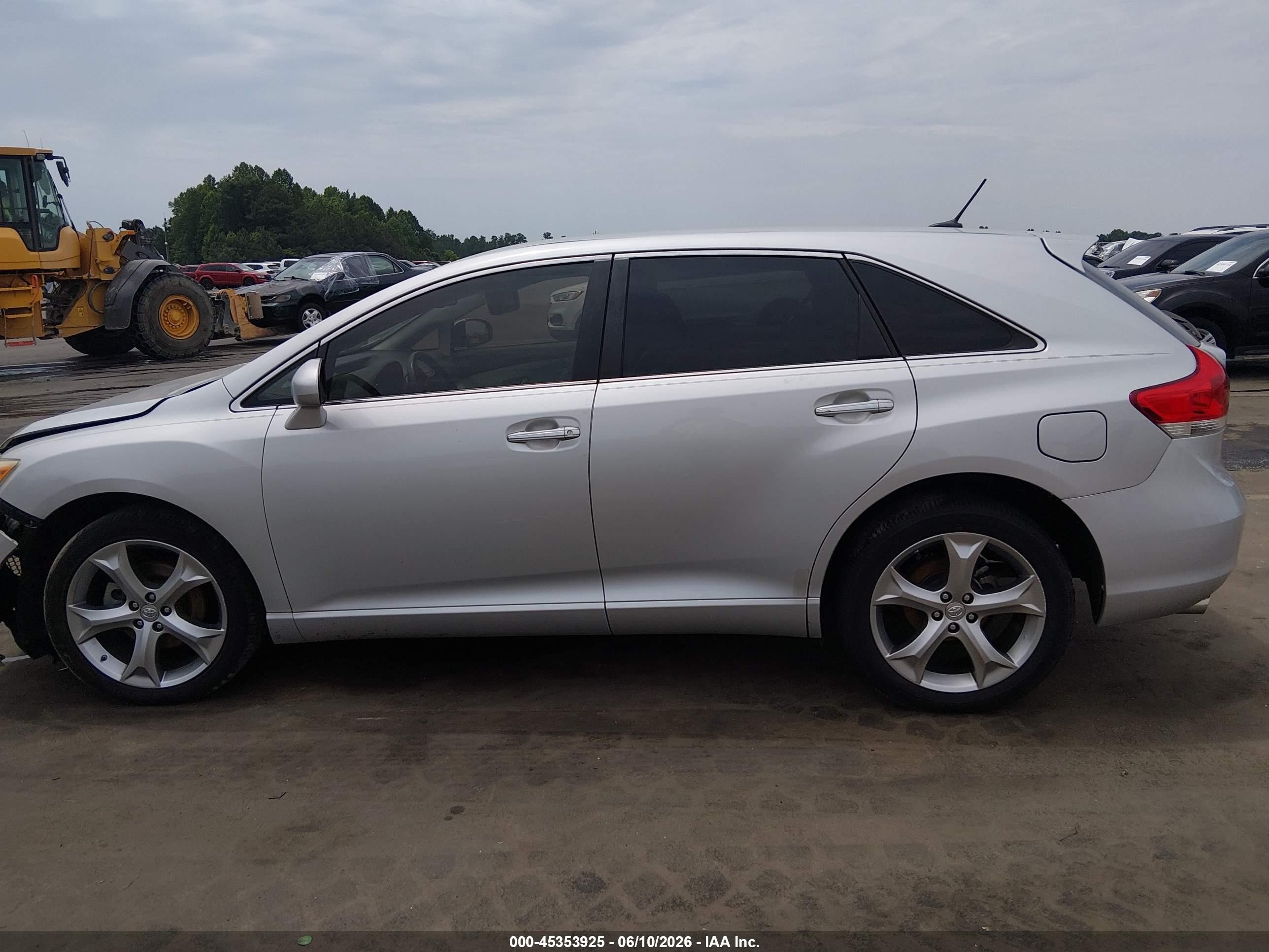 2009 Toyota Venza Base V6 Silver vin: 4T3ZK11A09U016142