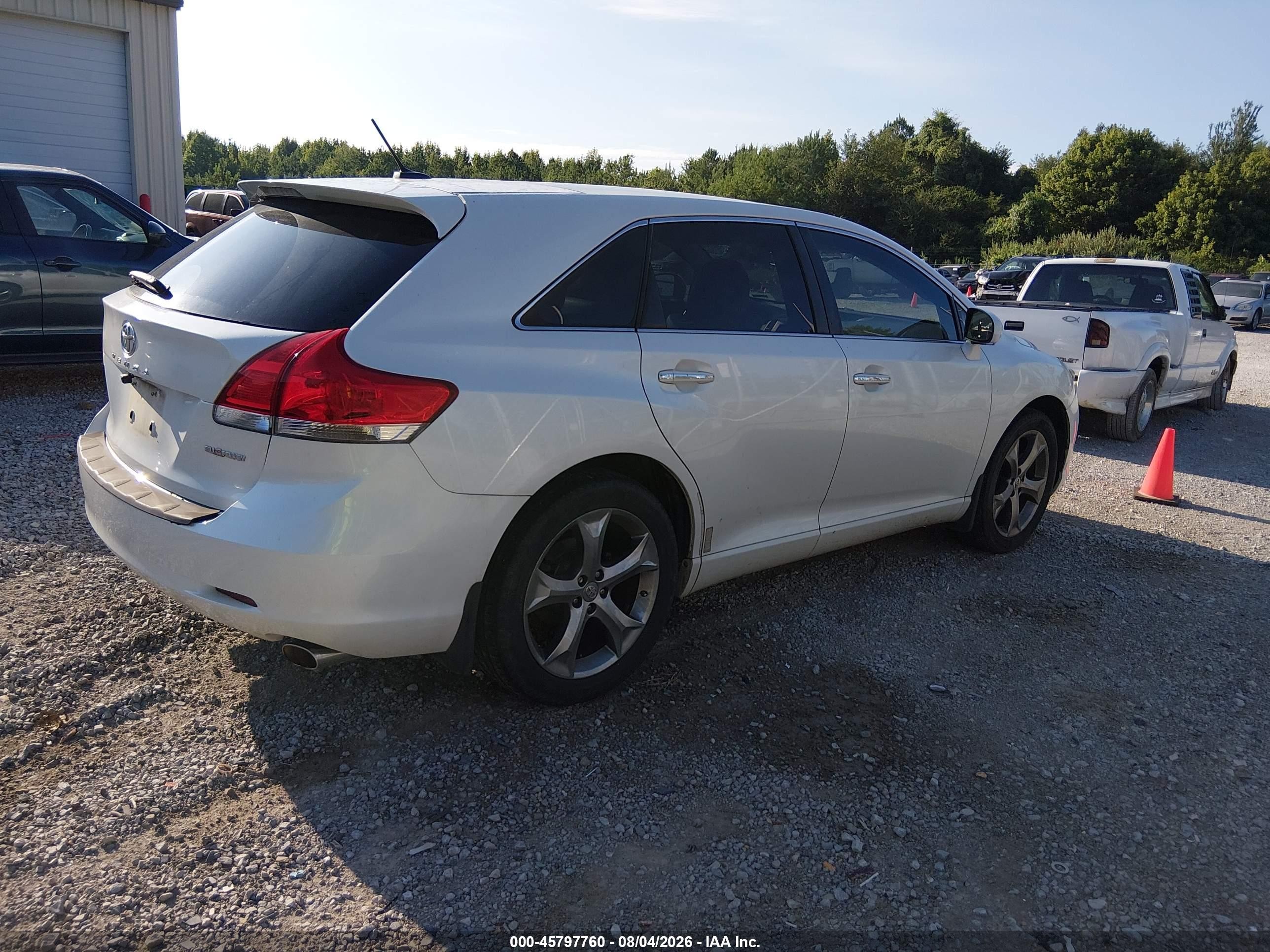 2009 Toyota Venza Base V6 White vin: 4T3ZK11A09U019266