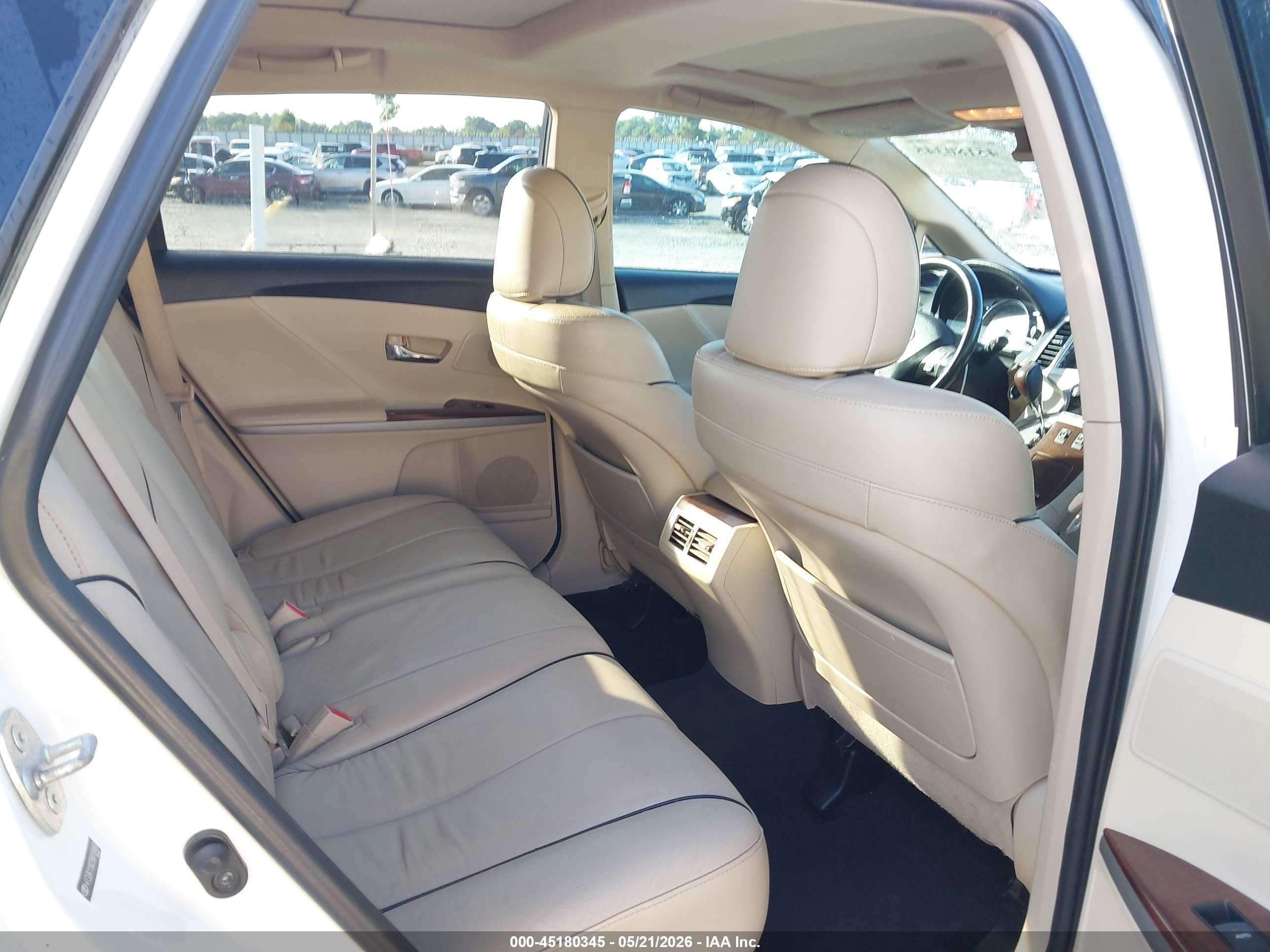2009 Toyota Venza Base V6 White vin: 4T3ZK11A29U018460