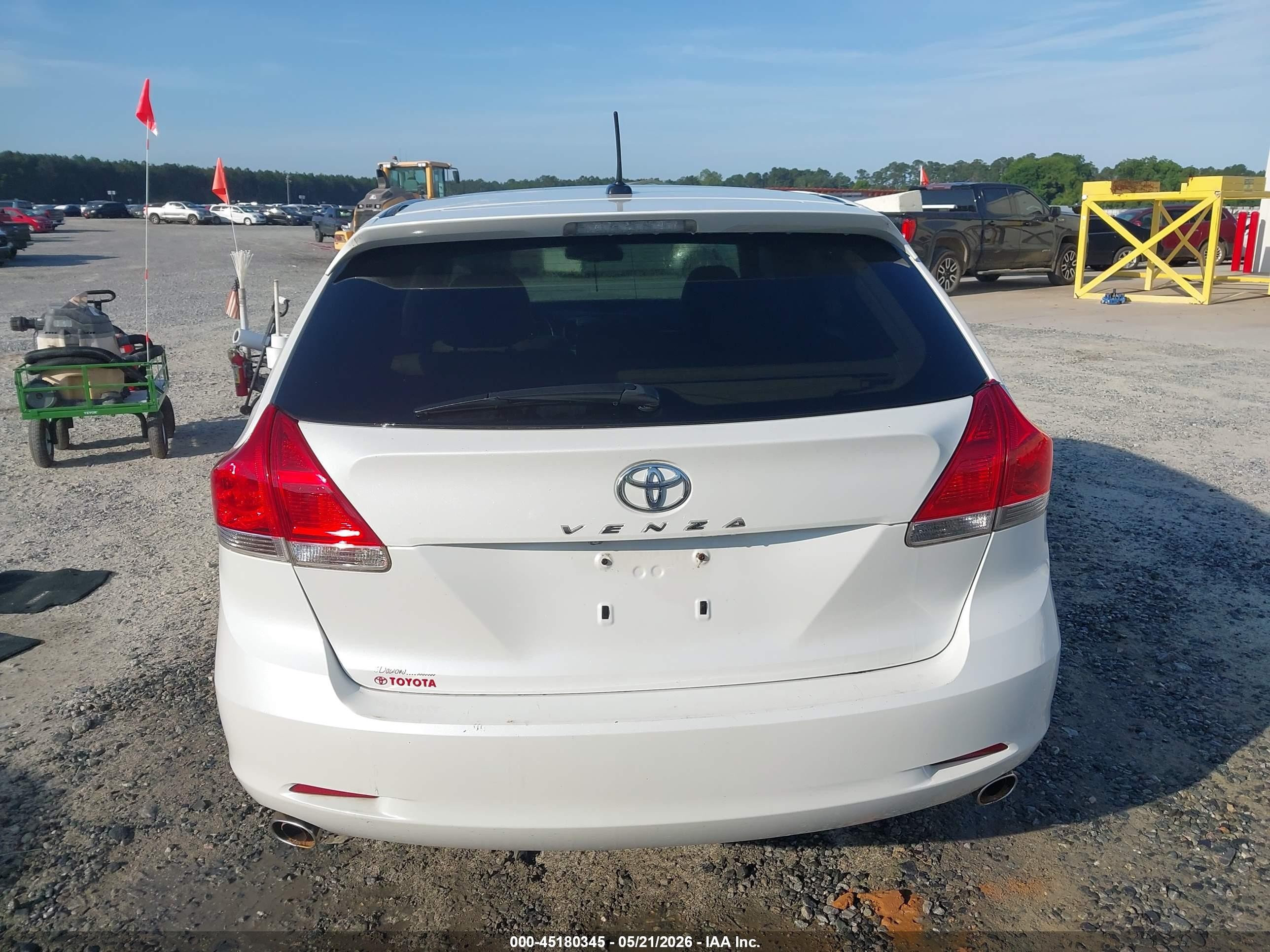 2009 Toyota Venza Base V6 White vin: 4T3ZK11A29U018460