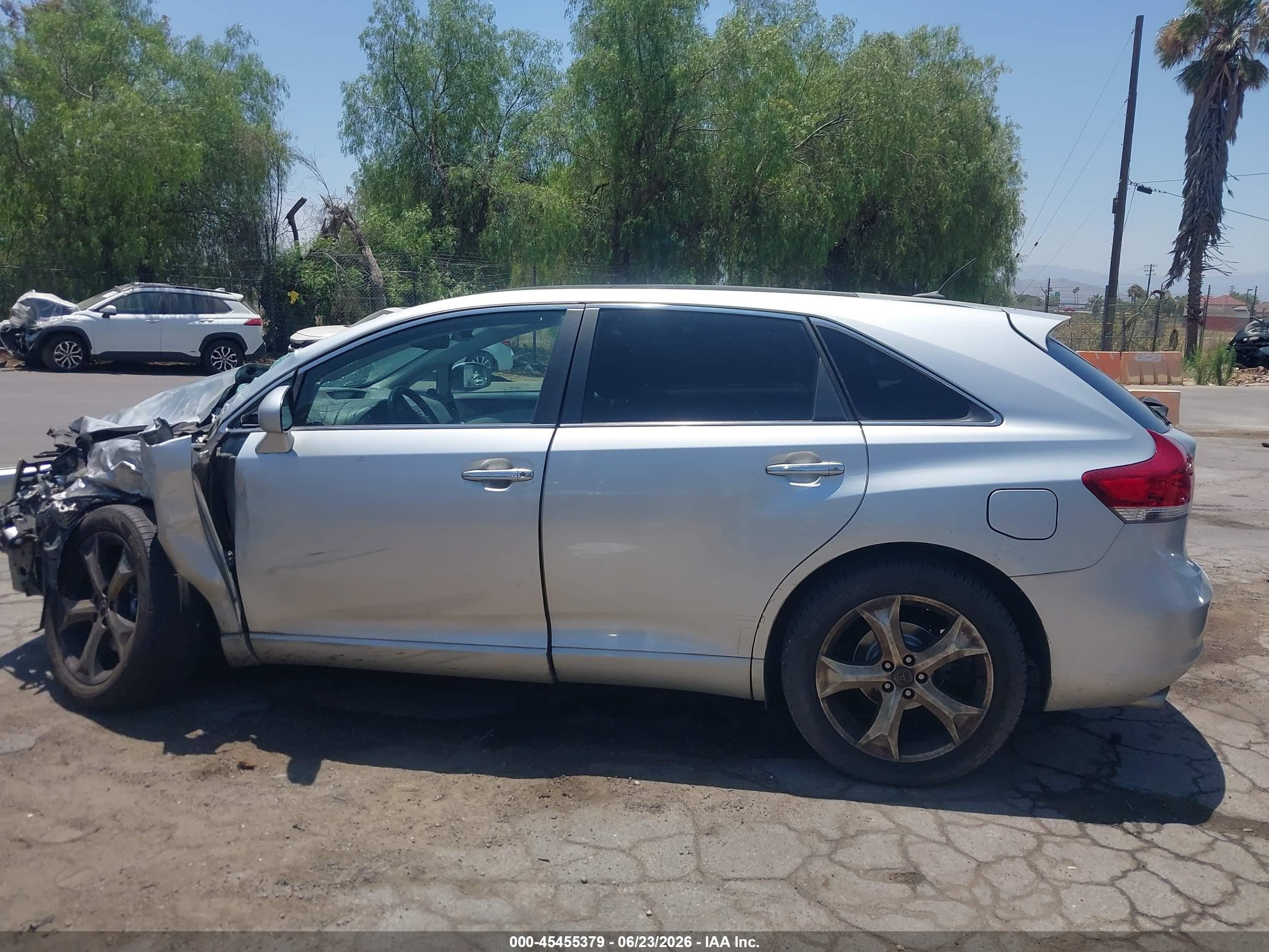 2009 Toyota Venza Base V6 Silver vin: 4T3ZK11A89U013201