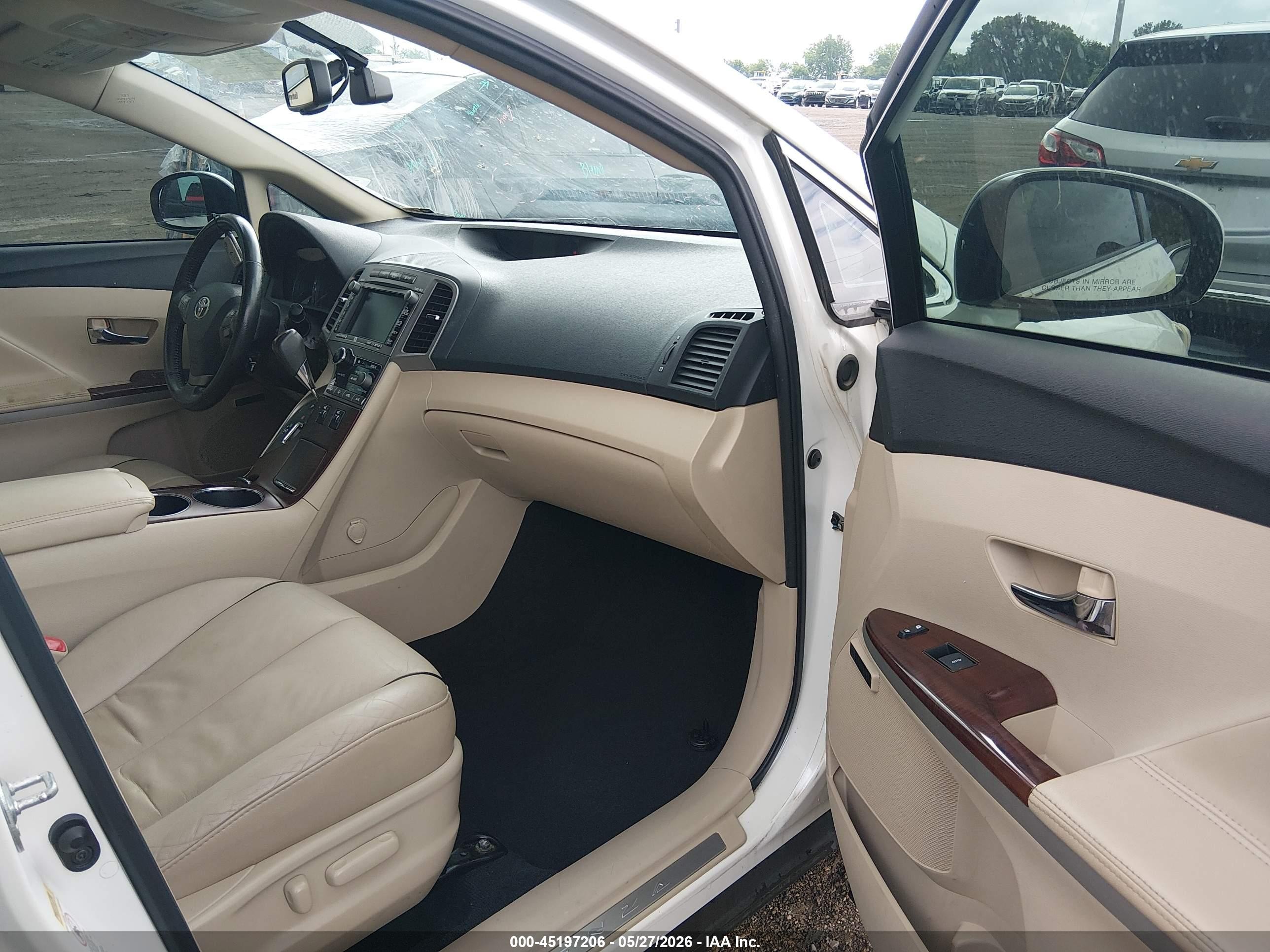 2009 Toyota Venza Base V6 White vin: 4T3ZK11AX9U016746