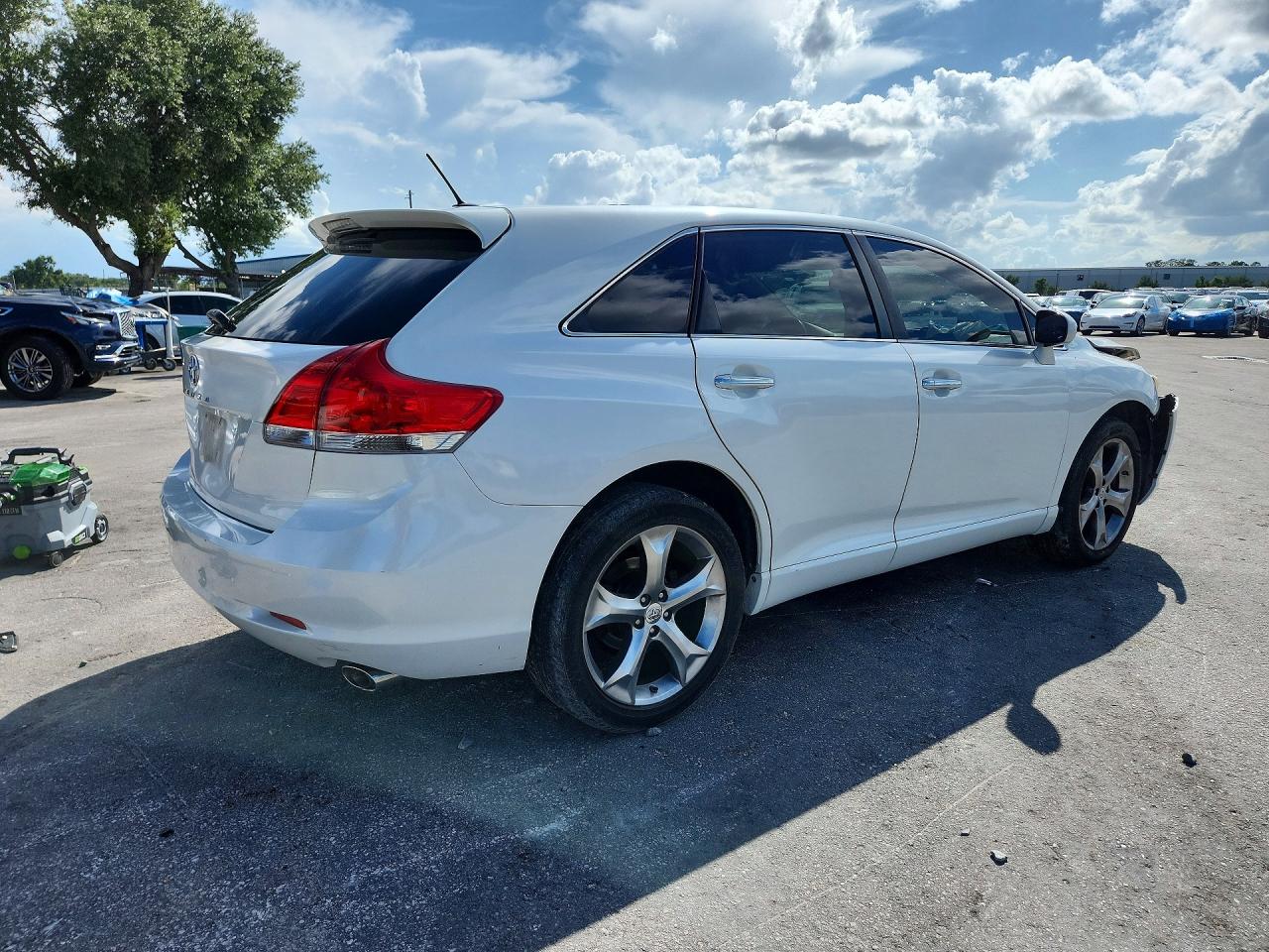 2010 Toyota Venza Fwd V6 Белый vin: 4T3ZK3BB0AU034177
