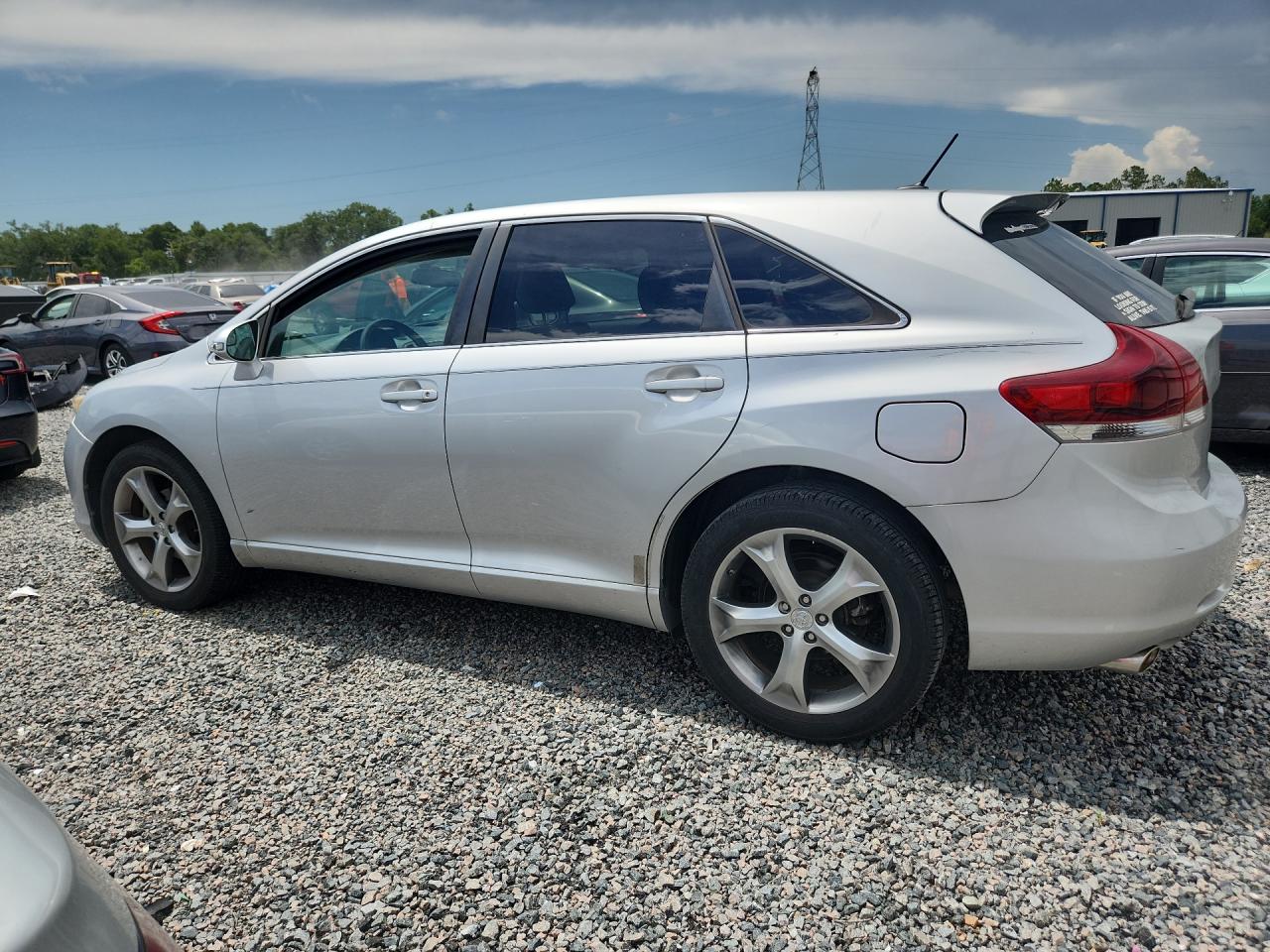 2013 Toyota Venza Le Silver vin: 4T3ZK3BB0DU058418