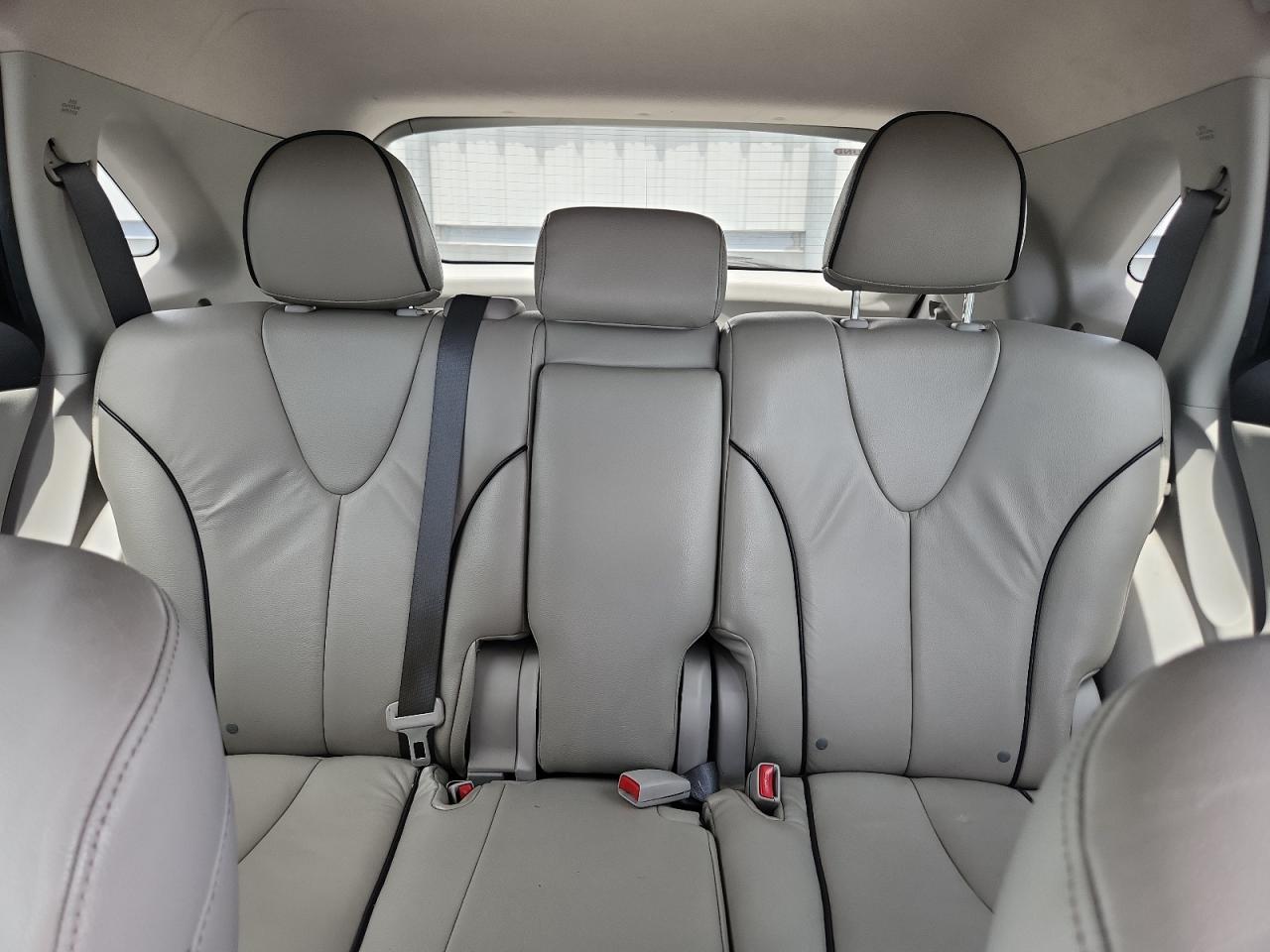 2013 Toyota Venza Le Silver vin: 4T3ZK3BB0DU058418