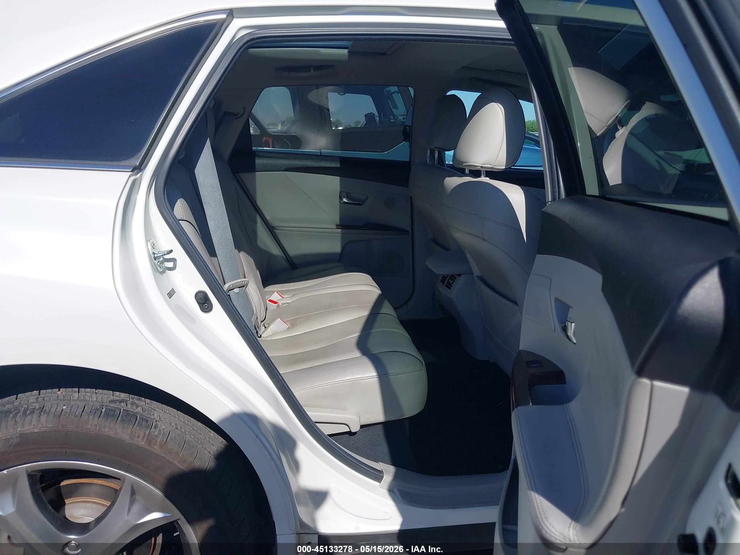 2012 Toyota Venza Xle V6 White vin: 4T3ZK3BB1CU050357