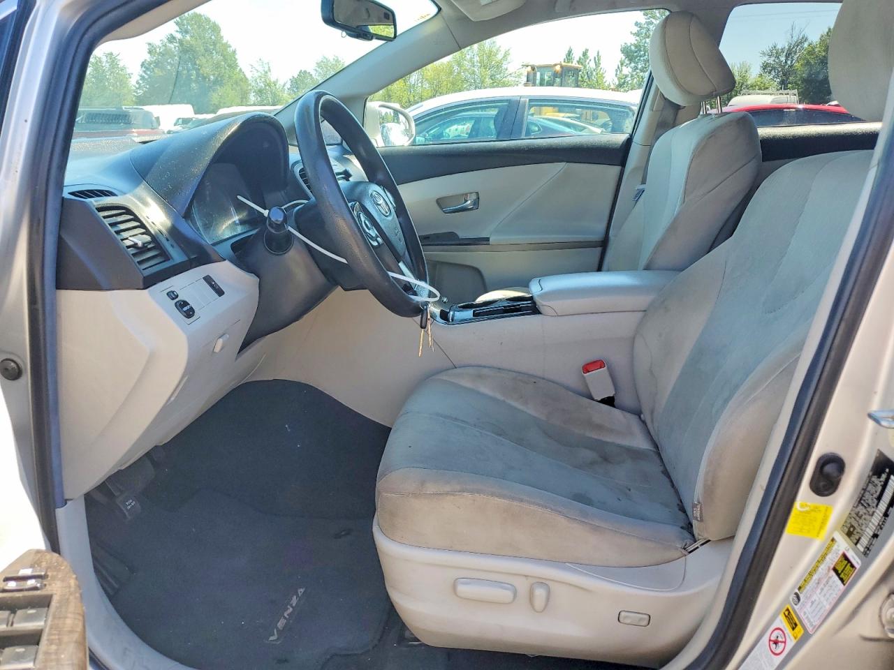 2014 Toyota Venza Le Silver vin: 4T3ZK3BB1EU065895
