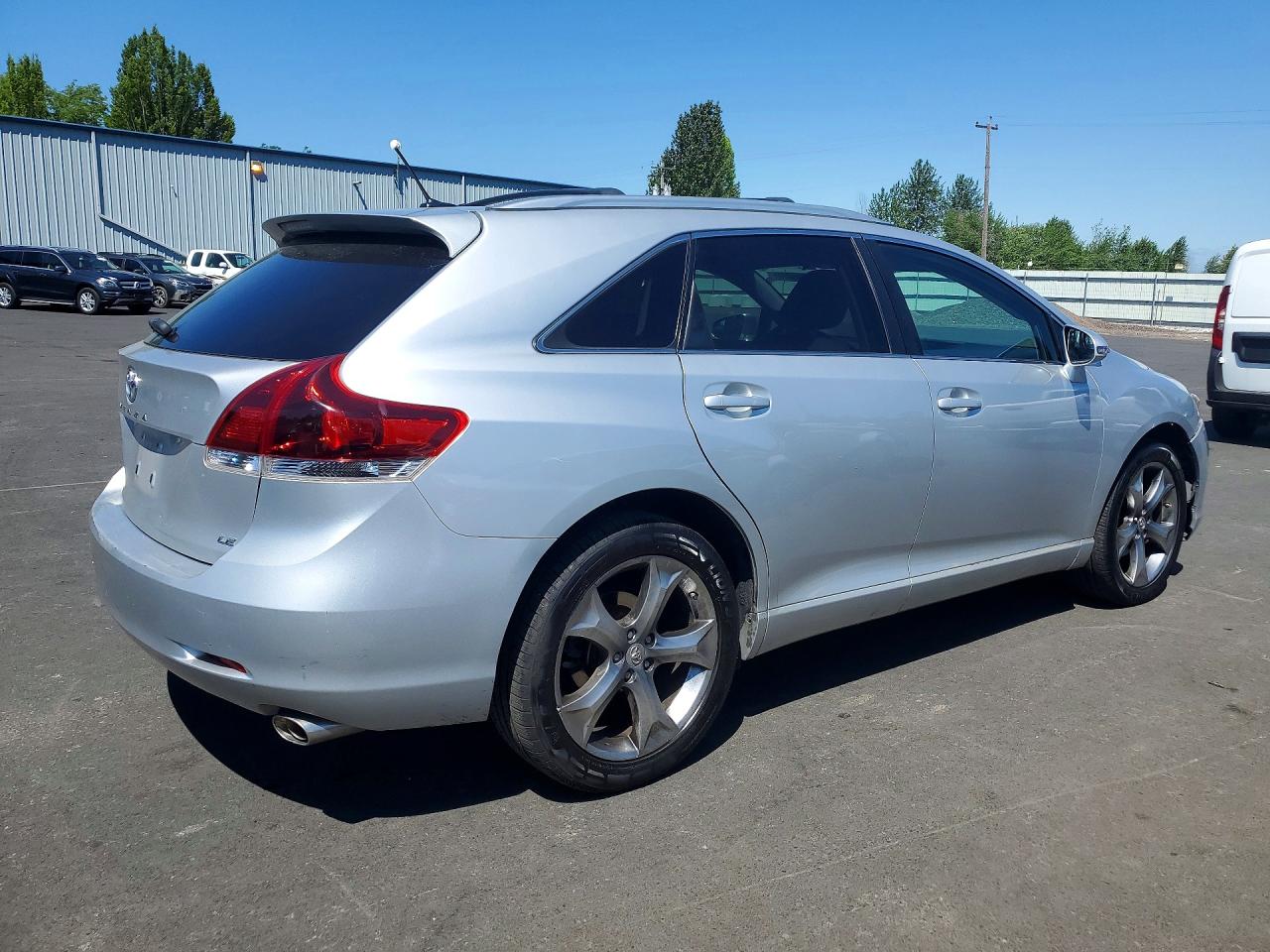 2014 Toyota Venza Le Silver vin: 4T3ZK3BB1EU065895