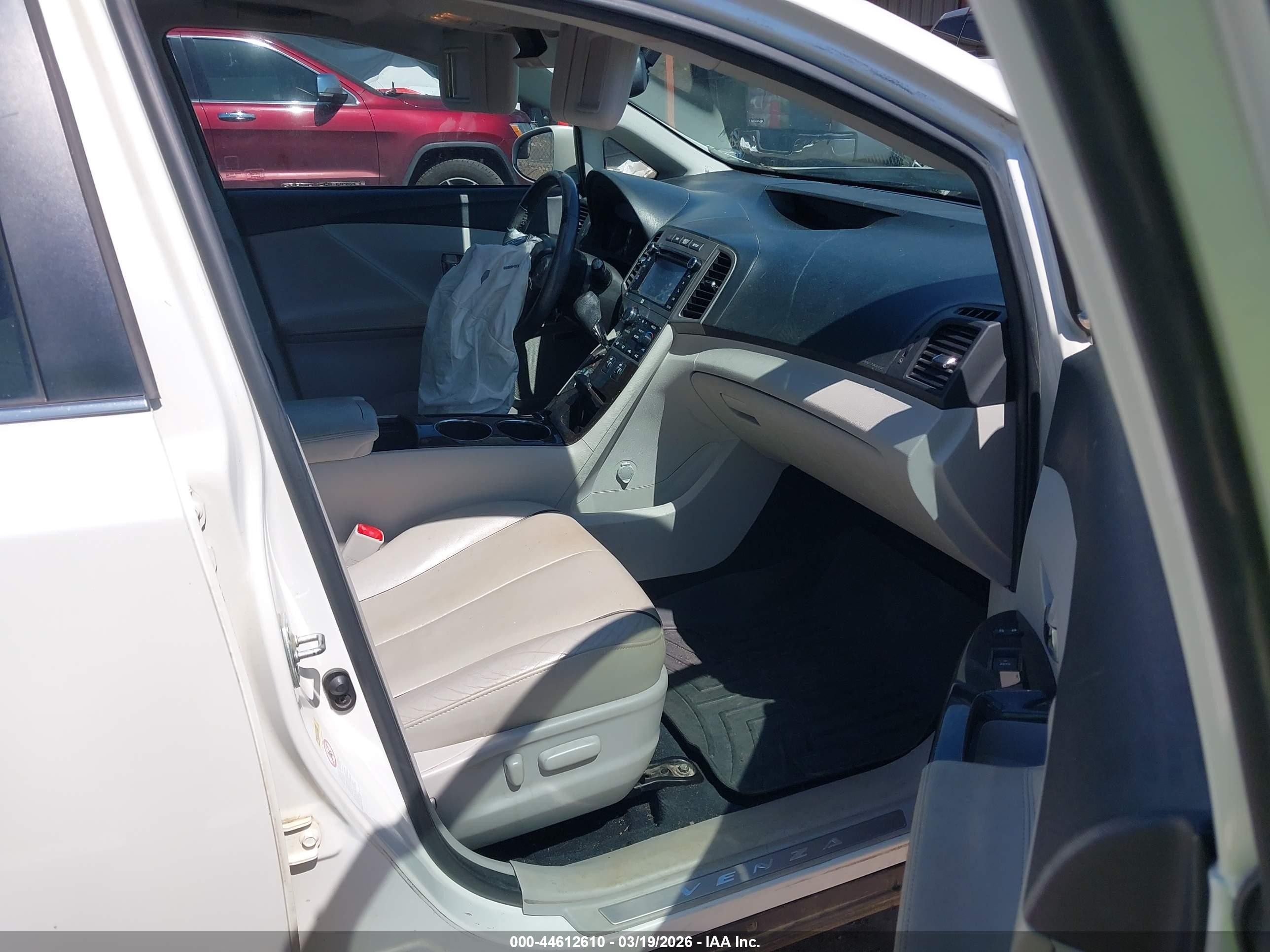 2013 Toyota Venza Xle V6 White vin: 4T3ZK3BB2DU054516