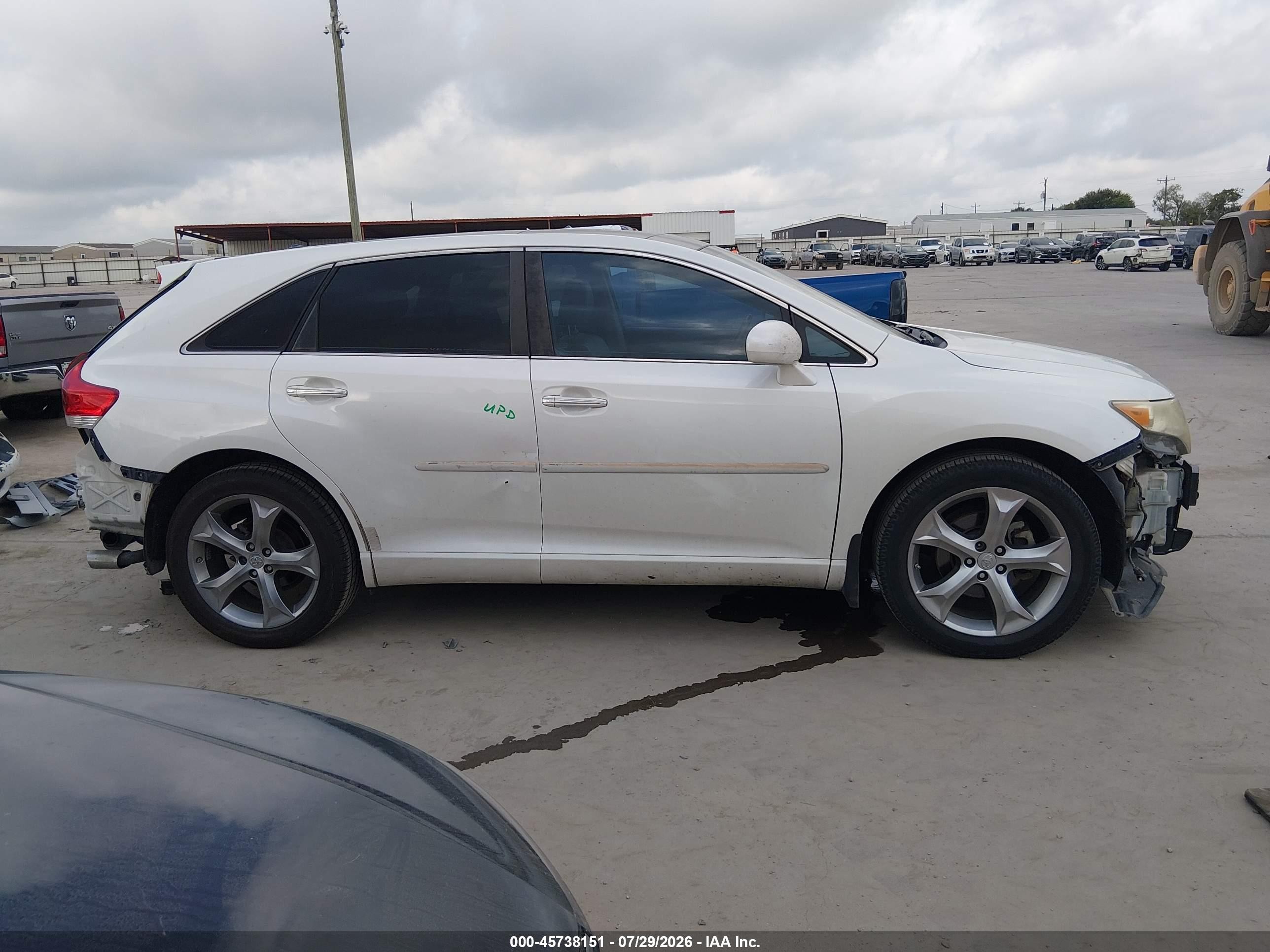 2010 Toyota Venza Base V6 White vin: 4T3ZK3BB4AU023912