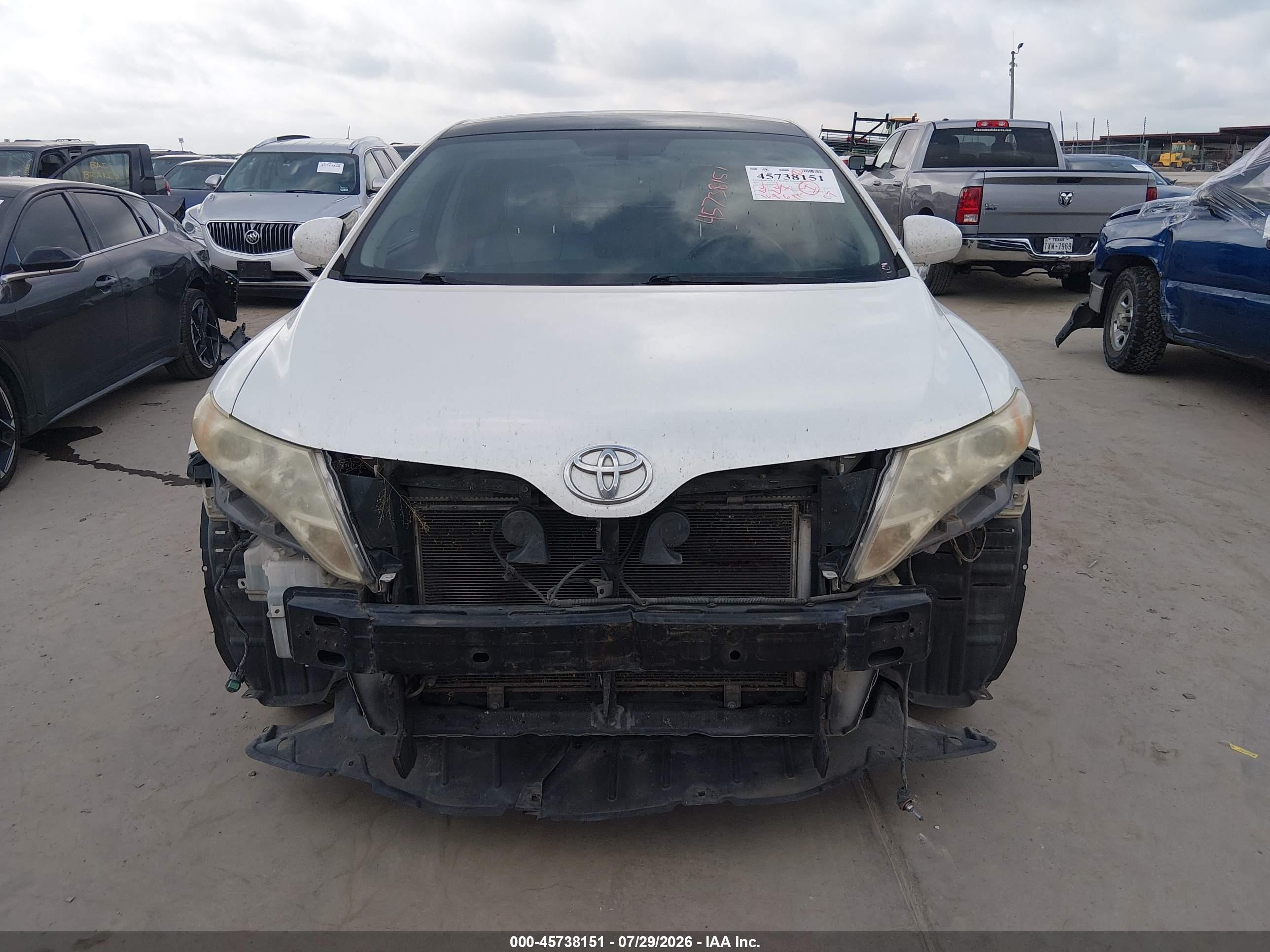 2010 Toyota Venza Base V6 White vin: 4T3ZK3BB4AU023912