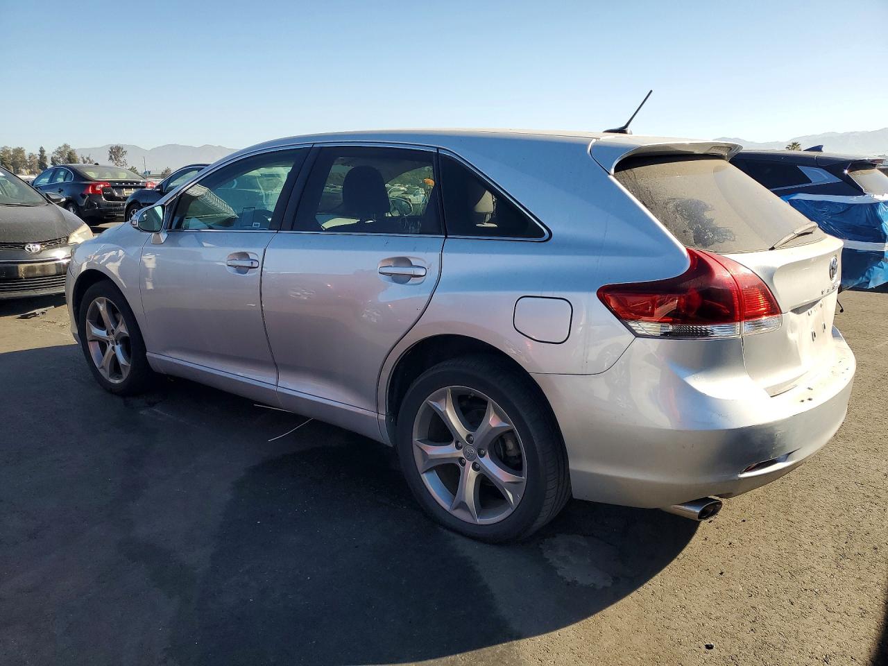 2014 Toyota Venza Le Silver vin: 4T3ZK3BB4EU067236