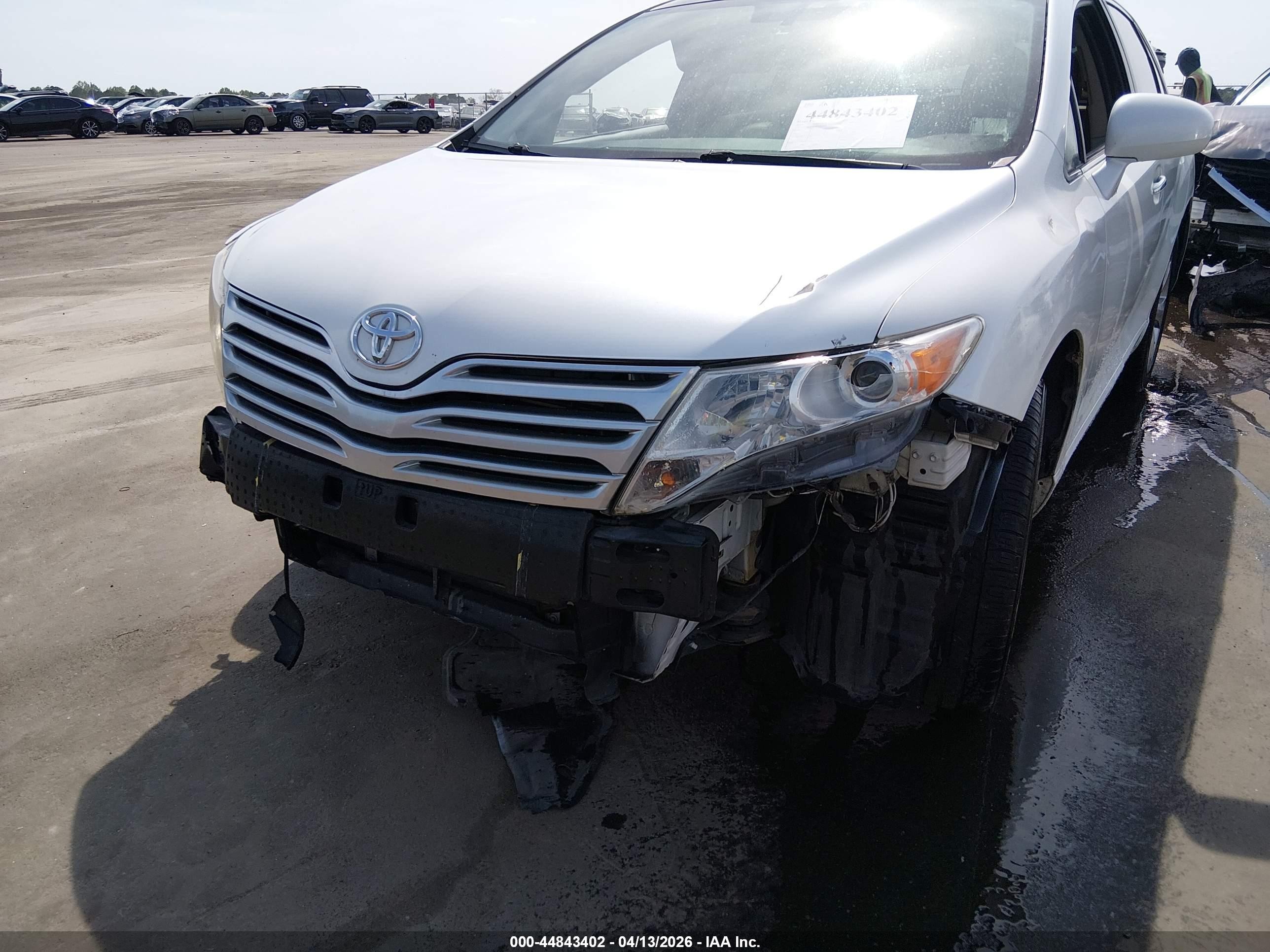 2010 Toyota Venza Base V6 White vin: 4T3ZK3BB5AU034529