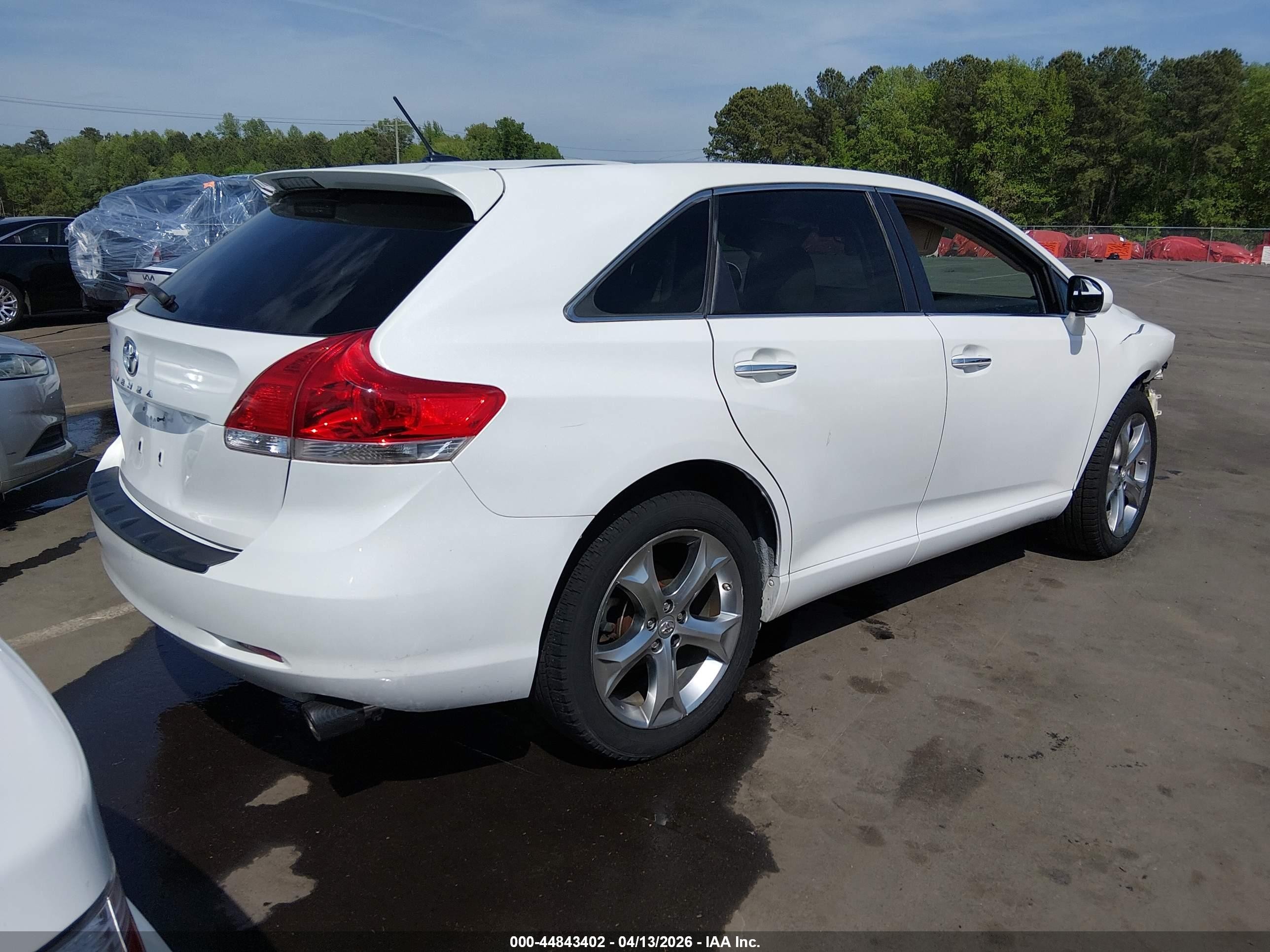 2010 Toyota Venza Base V6 White vin: 4T3ZK3BB5AU034529