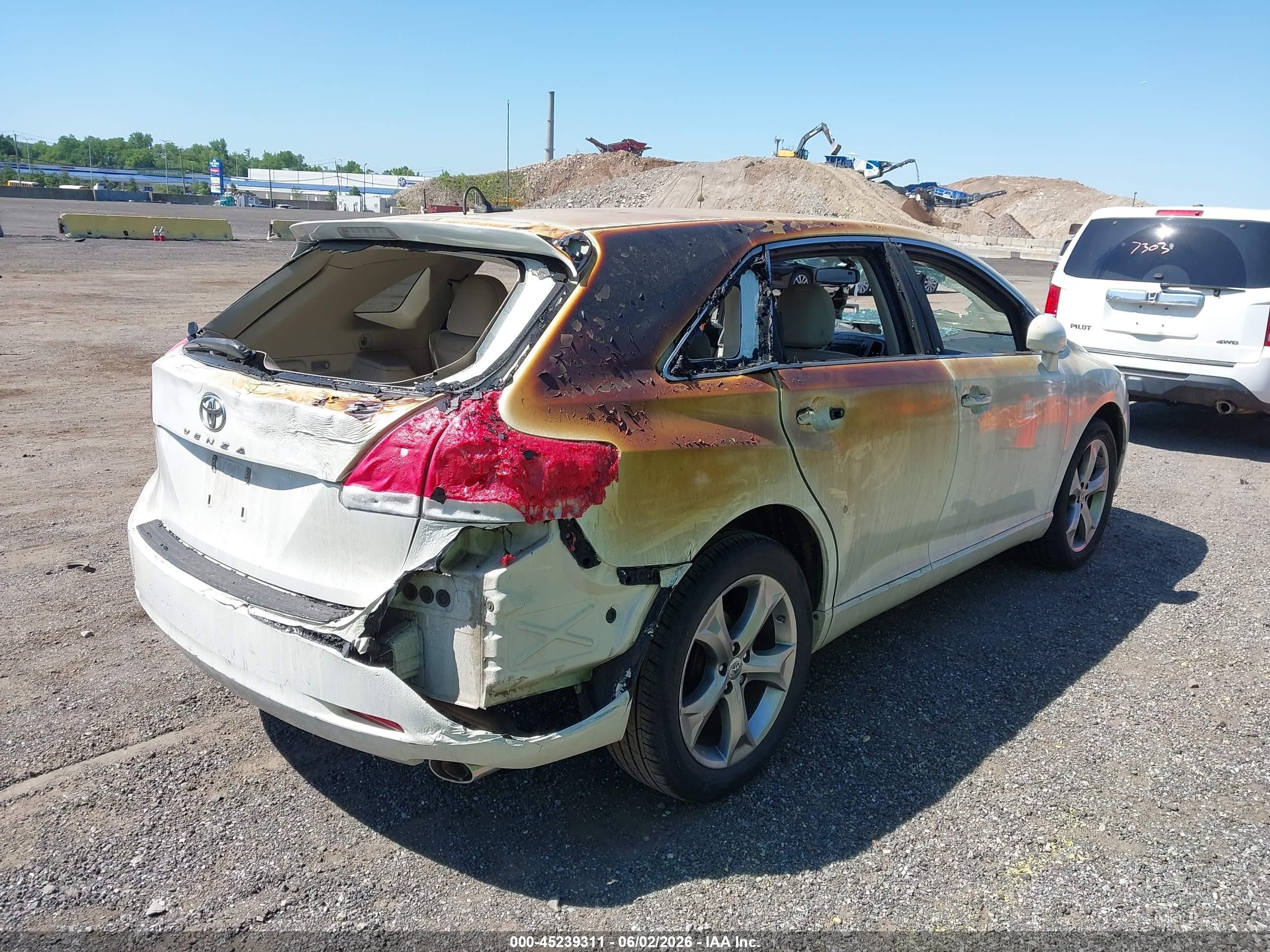 2011 Toyota Venza Base V6 White vin: 4T3ZK3BB5BU043488