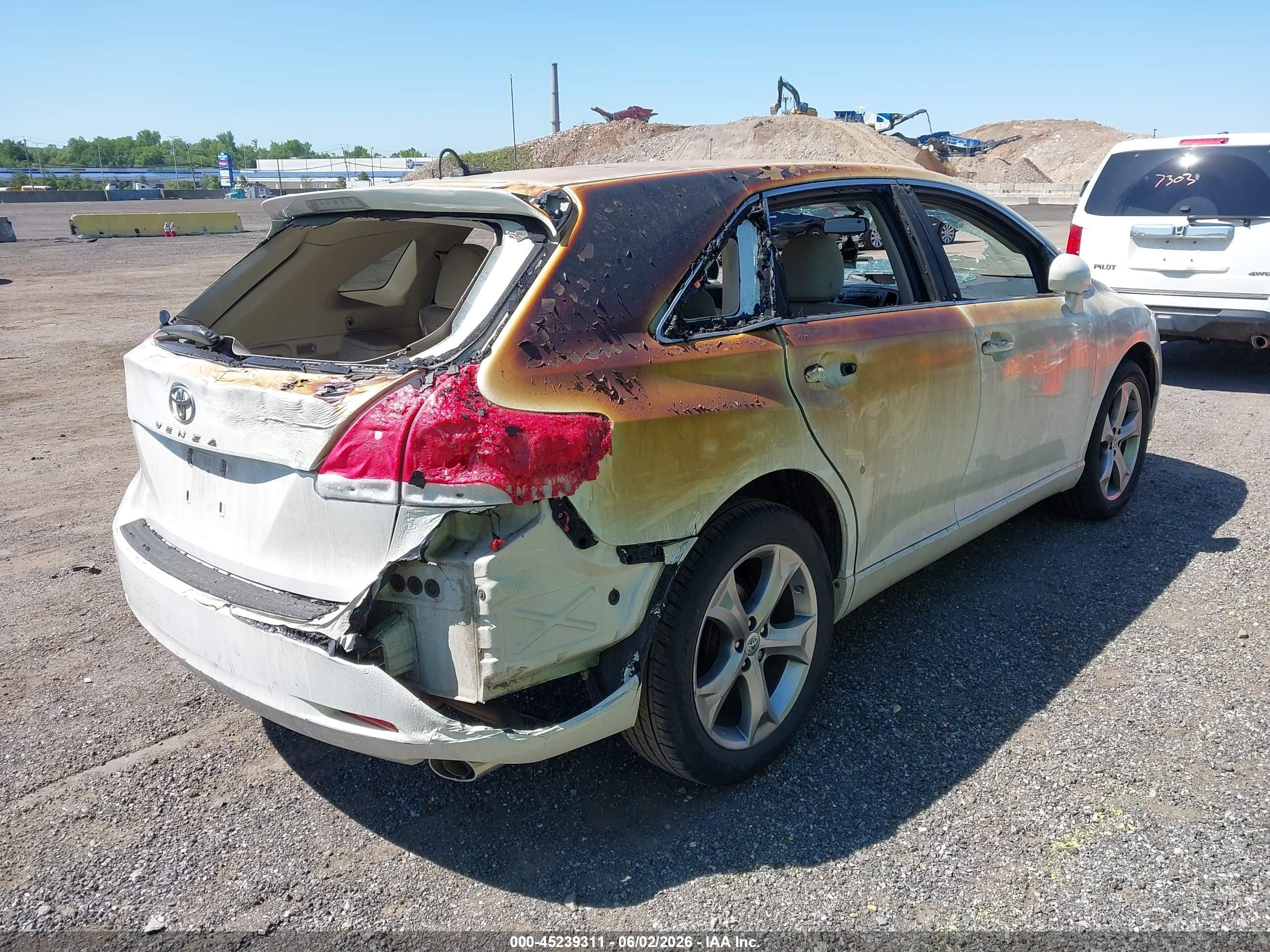 2011 Toyota Venza Base V6 White vin: 4T3ZK3BB5BU043488