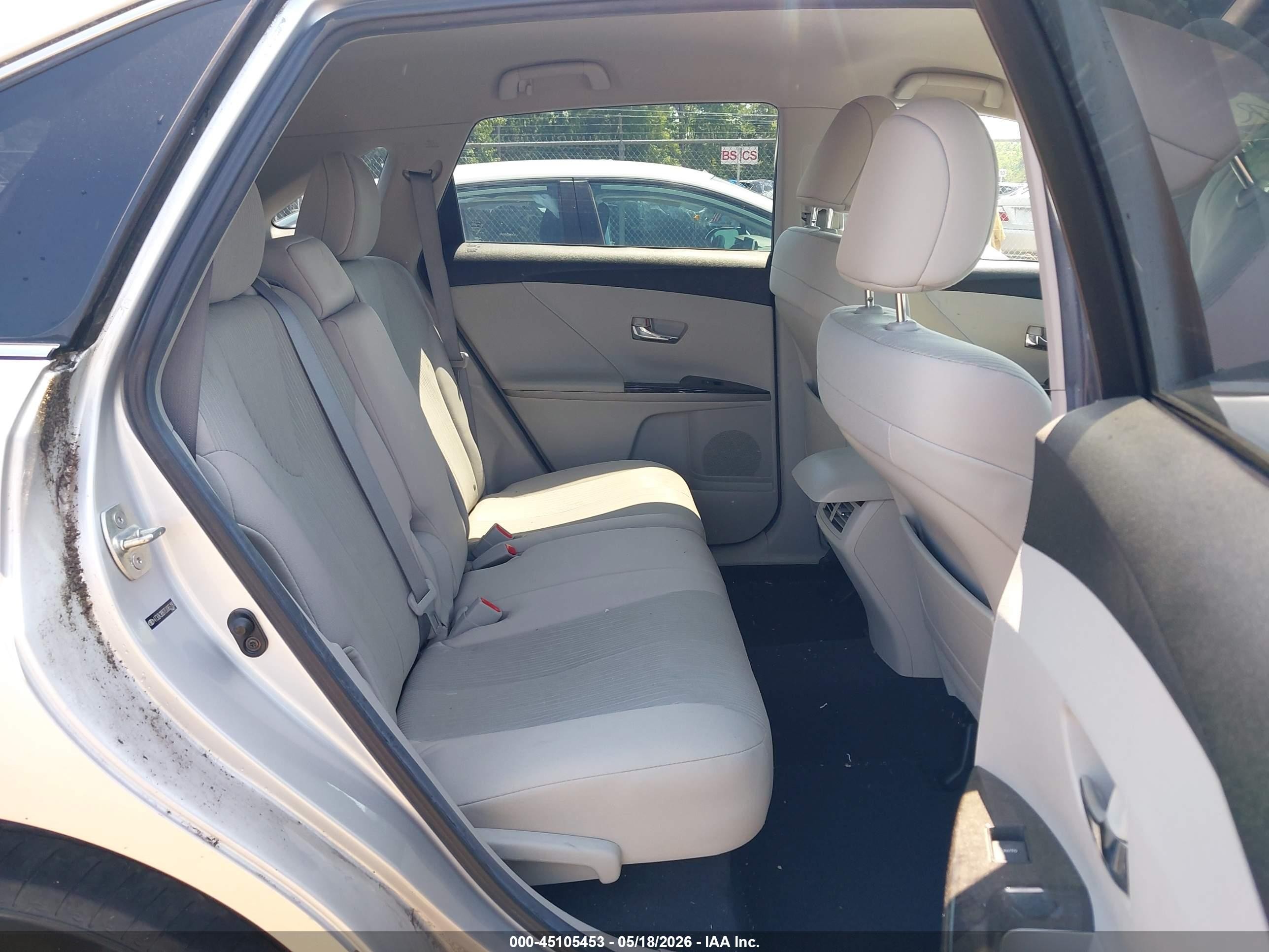 2014 Toyota Venza Le V6 Silver vin: 4T3ZK3BB7EU065190