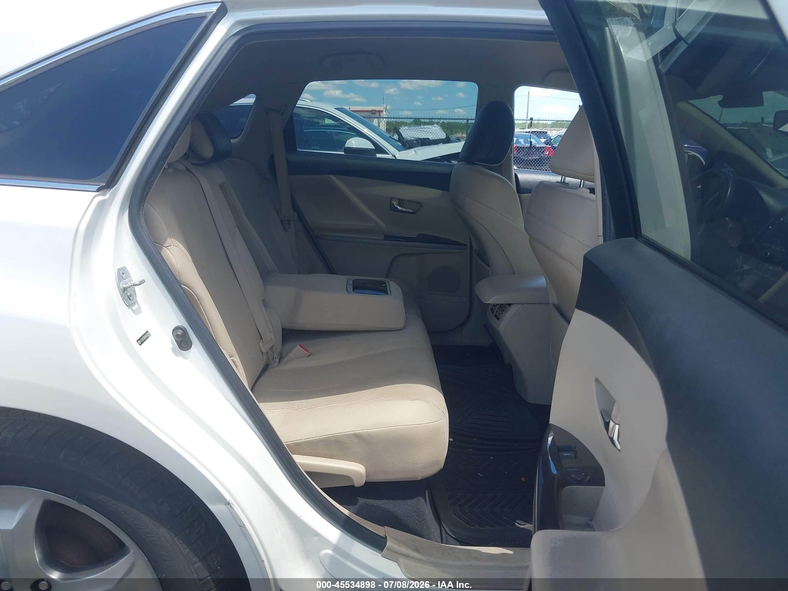 2010 Toyota Venza Base V6 White vin: 4T3ZK3BB8AU023346