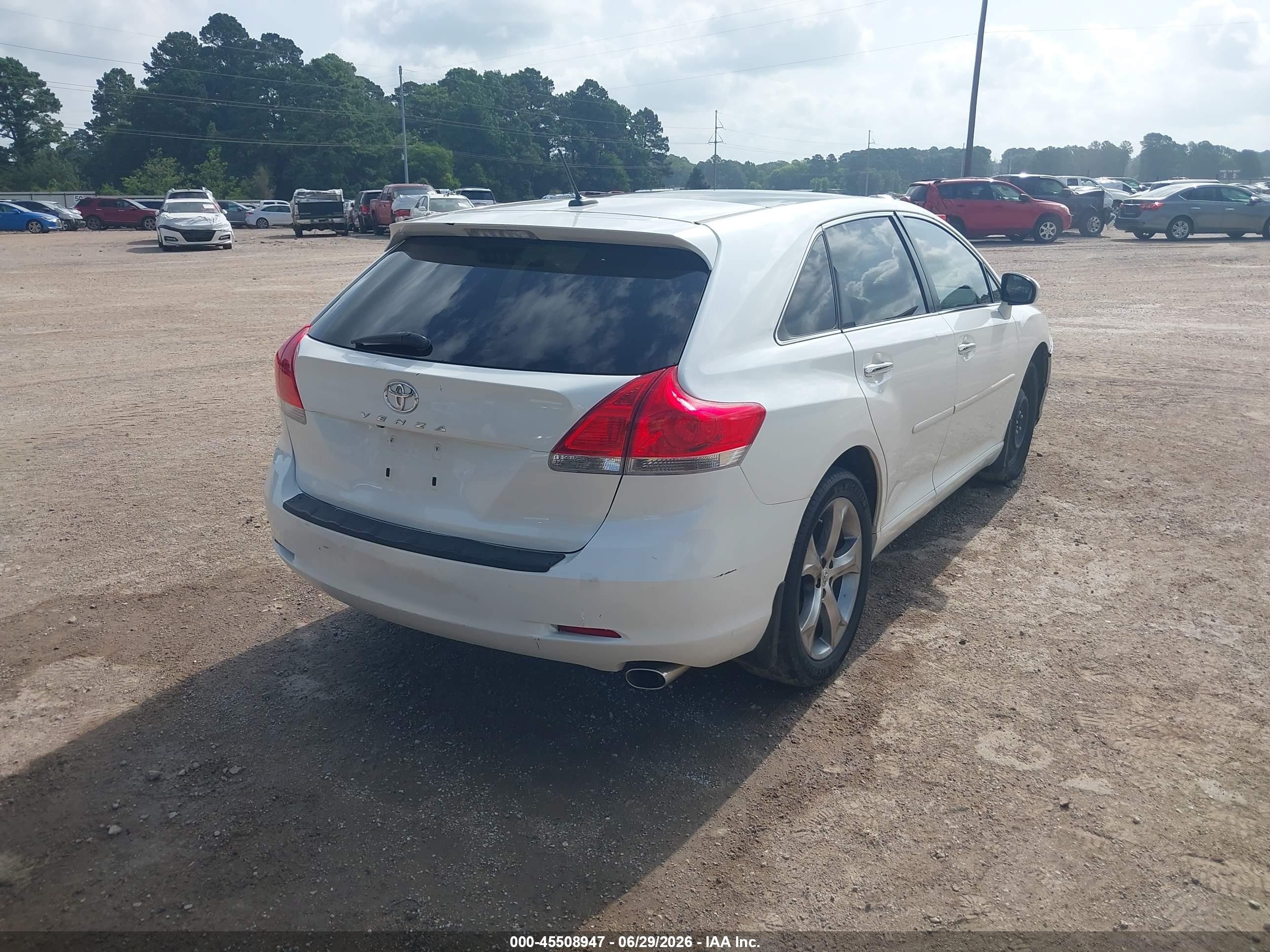 2010 Toyota Venza Base V6 White vin: 4T3ZK3BB8AU025291