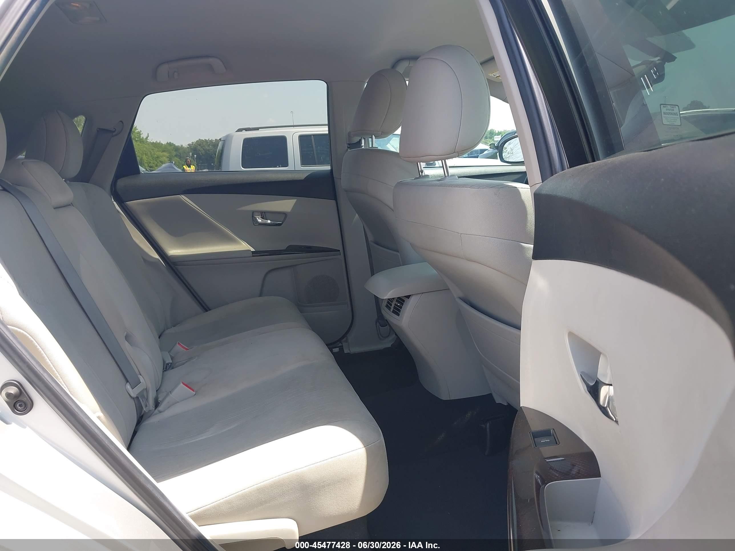 2012 Toyota Venza Le V6 Серебряный vin: 4T3ZK3BB9CU049084