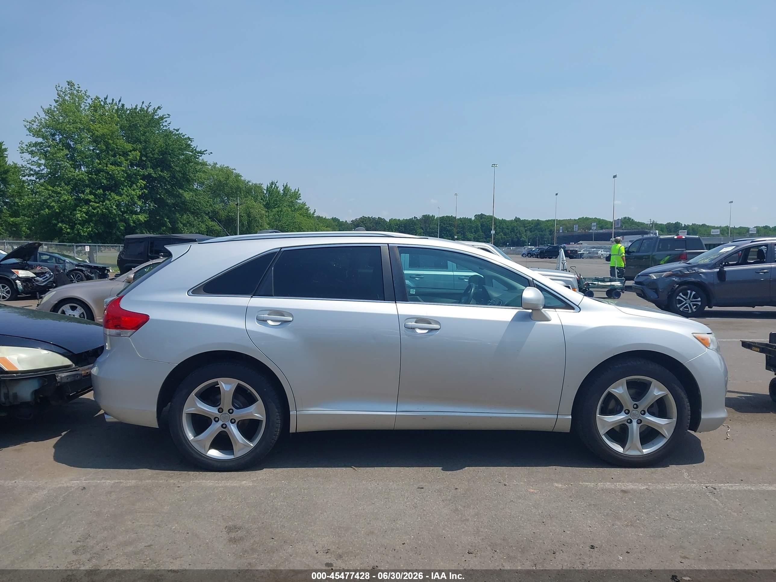 2012 Toyota Venza Le V6 Серебряный vin: 4T3ZK3BB9CU049084