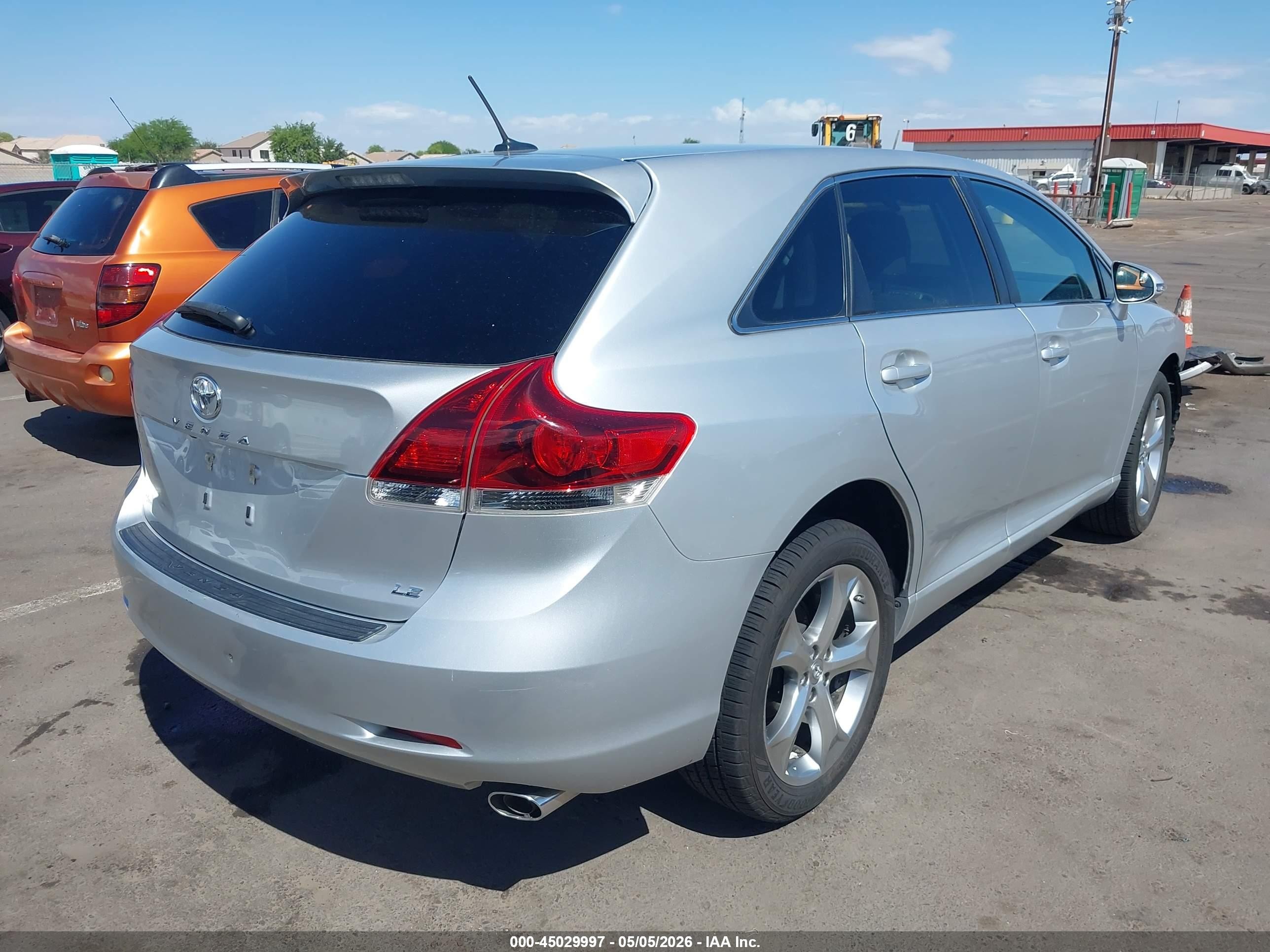 2014 Toyota Venza Le V6 Silver vin: 4T3ZK3BB9EU069810