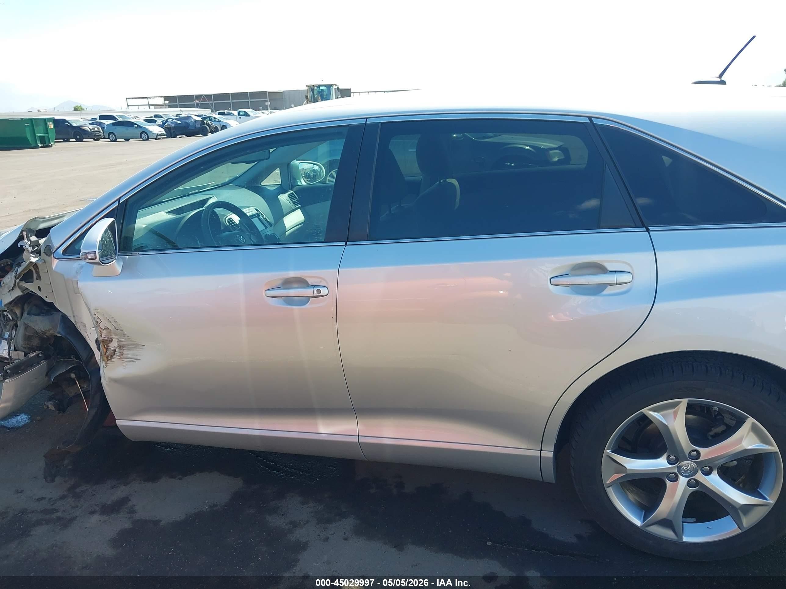 2014 Toyota Venza Le V6 Silver vin: 4T3ZK3BB9EU069810