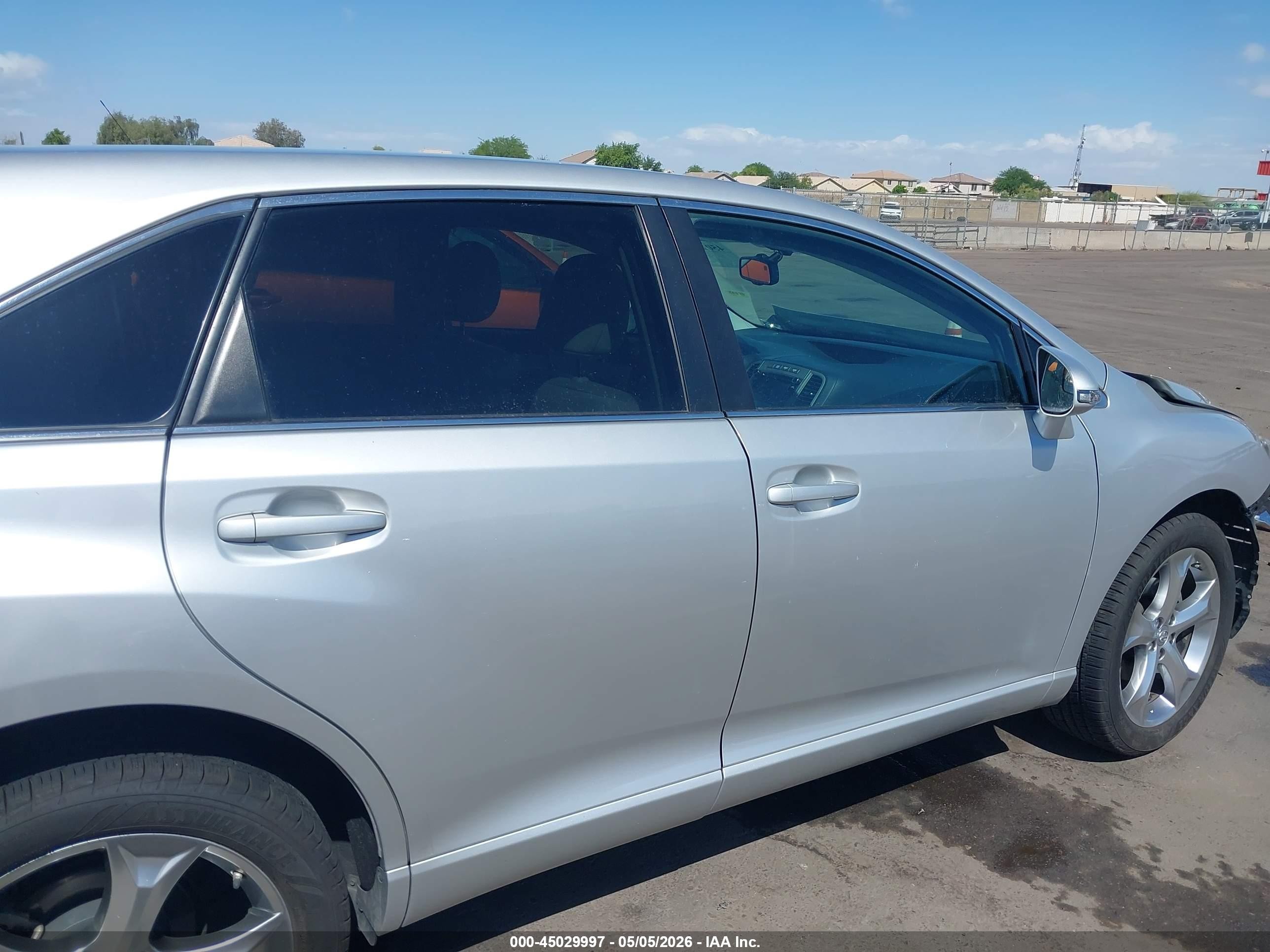 2014 Toyota Venza Le V6 Silver vin: 4T3ZK3BB9EU069810